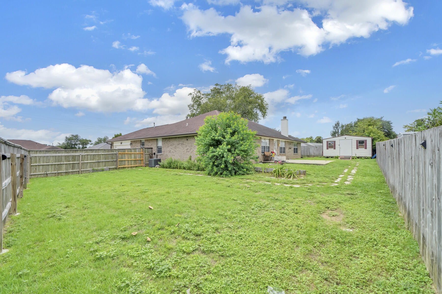 CHEROKEE BEND S/D PH II - Residential