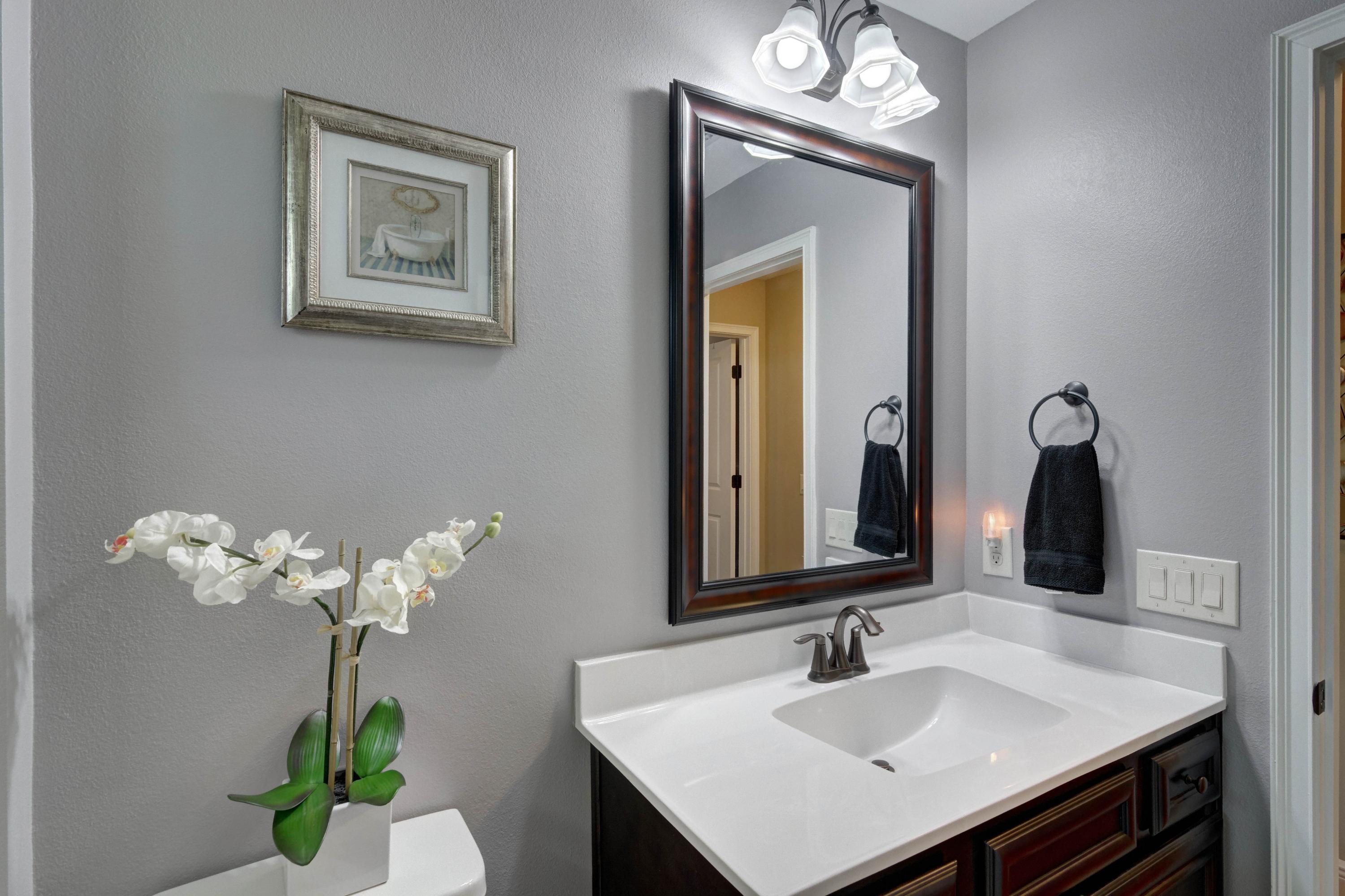 HOLLEY BY THE SEA - Residential