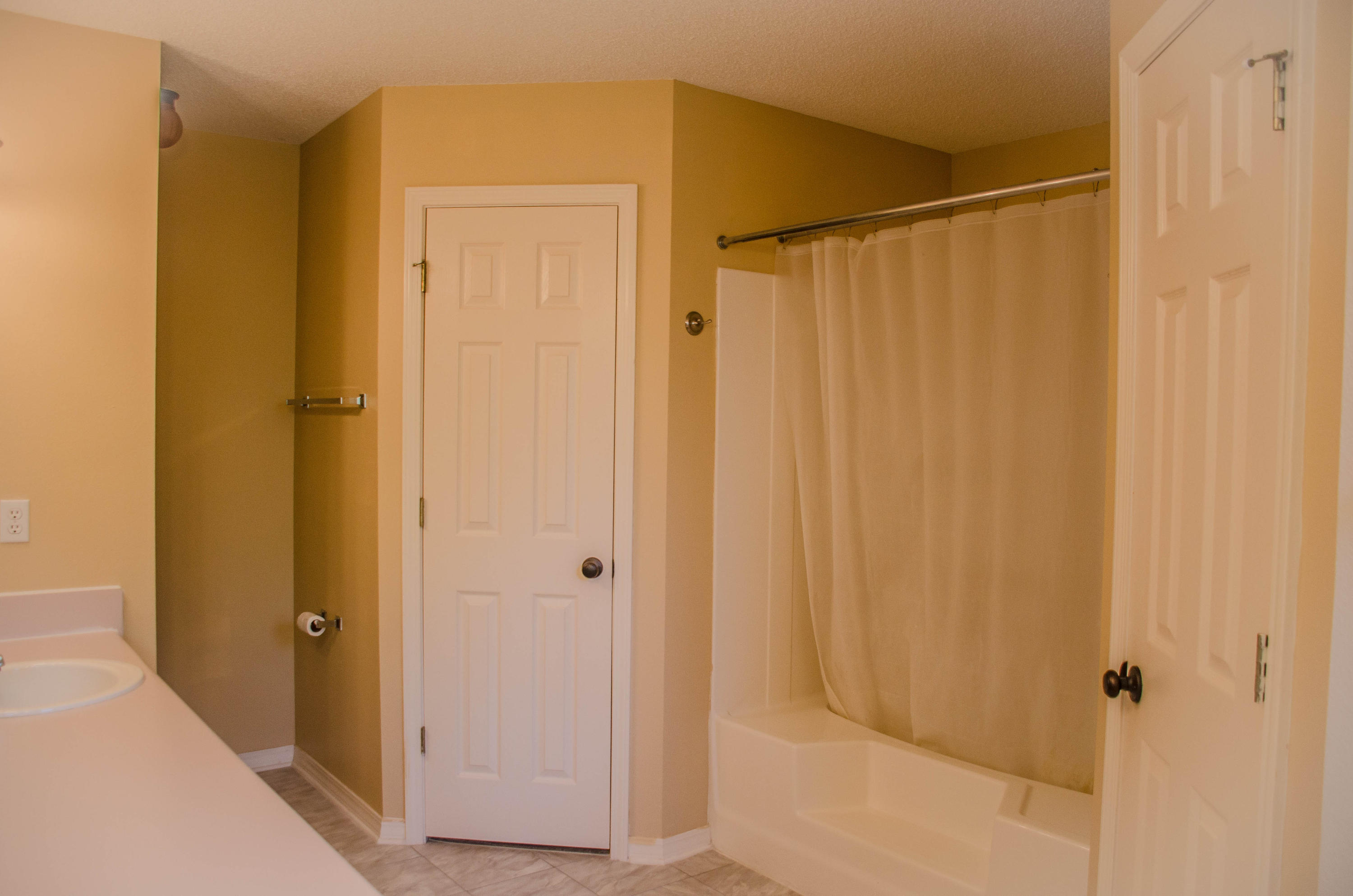 NORTHVIEW ESTATES 3RD ADDN - Residential