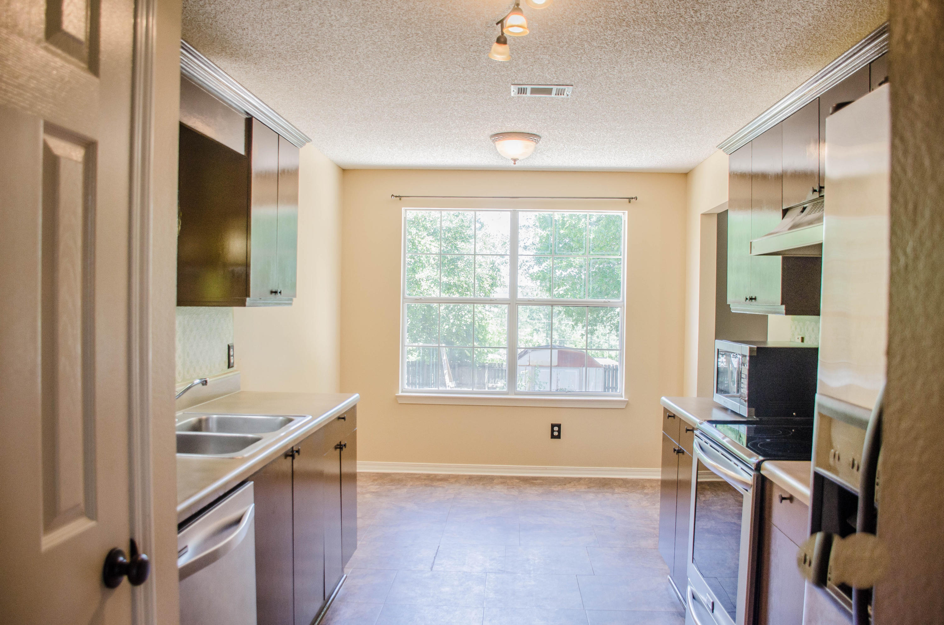 NORTHVIEW ESTATES 3RD ADDN - Residential