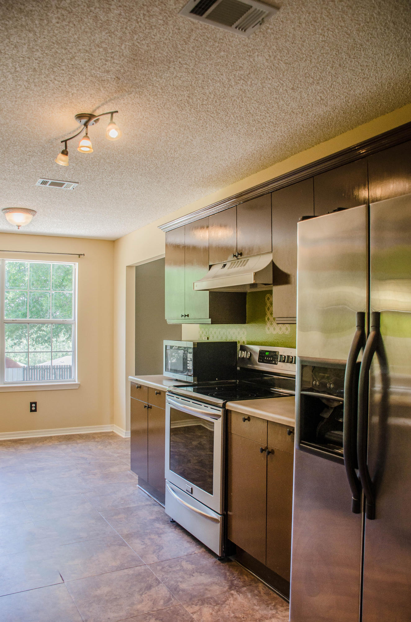 NORTHVIEW ESTATES 3RD ADDN - Residential