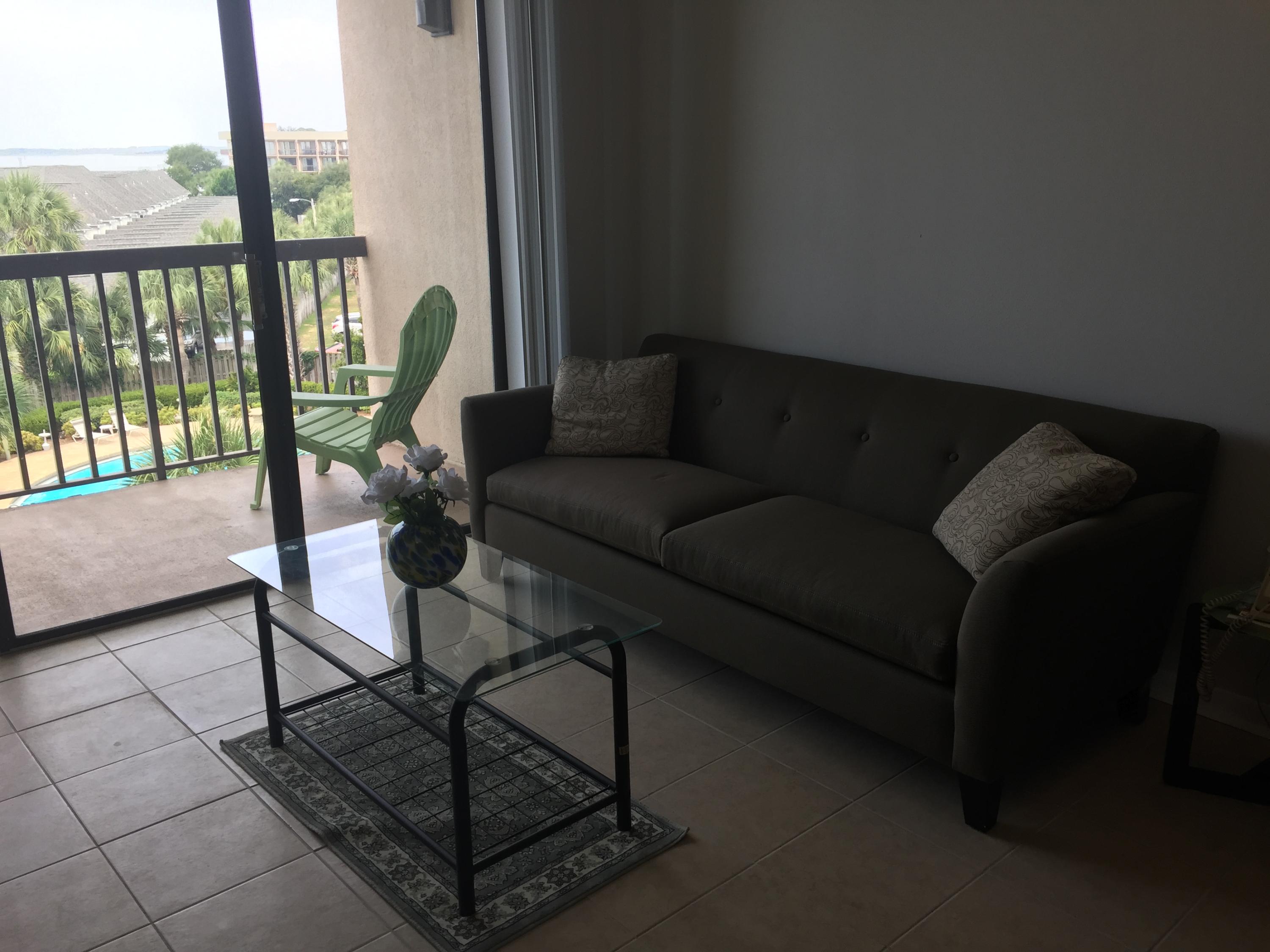 PIRATES BAY PH 1 - Residential