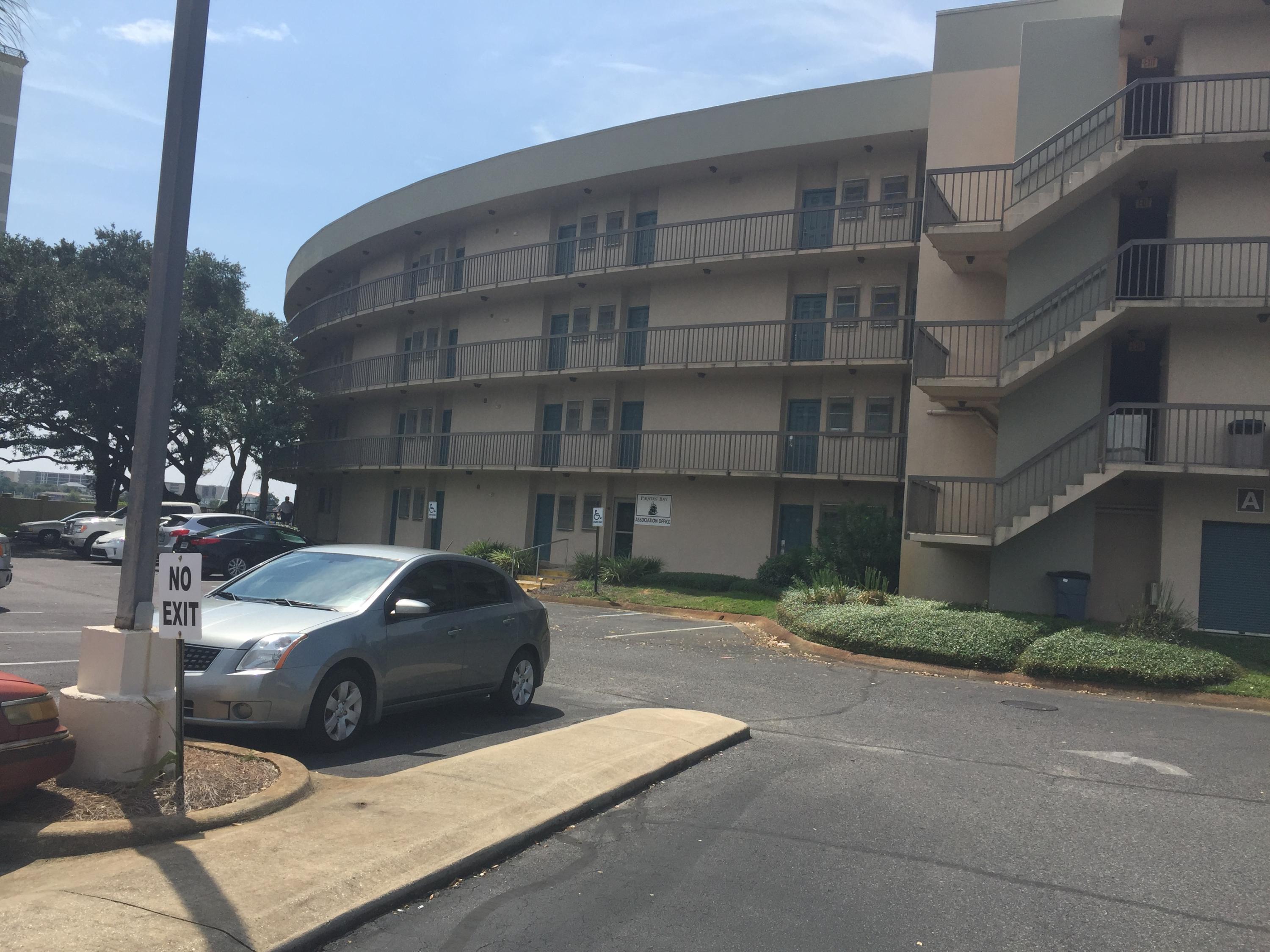 PIRATES BAY PH 1 - Residential