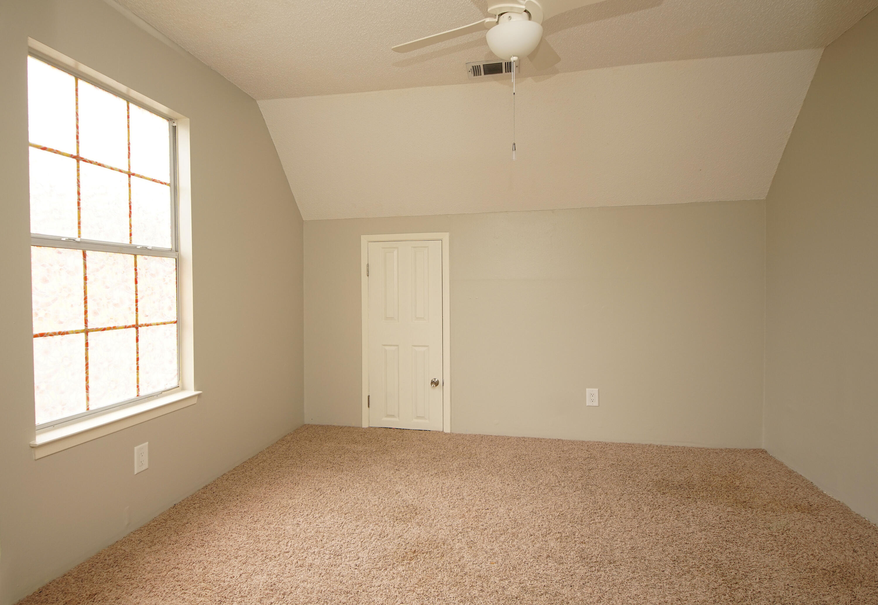 YORKTOWN AT WILLOW BEND - Residential