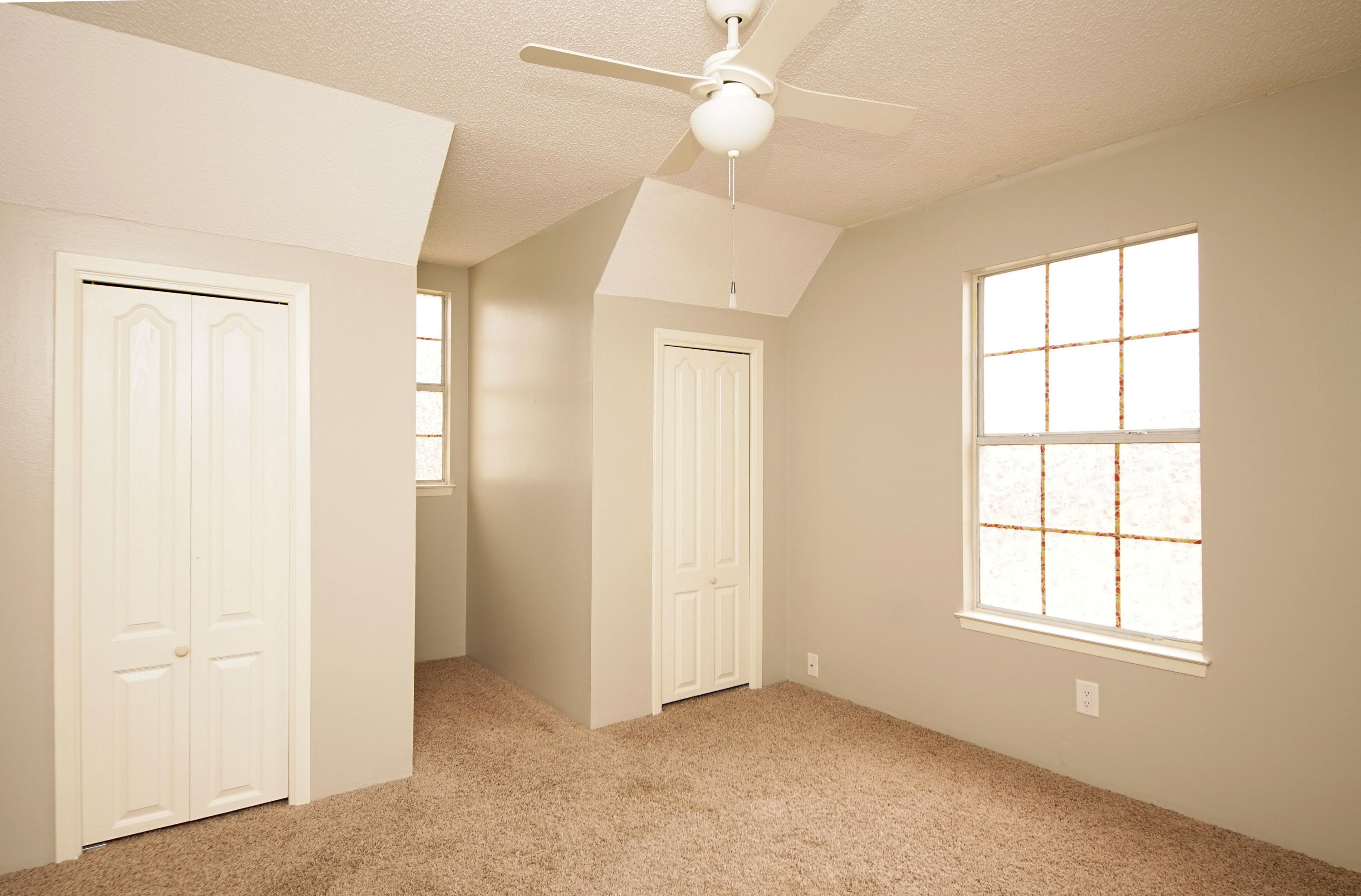 YORKTOWN AT WILLOW BEND - Residential