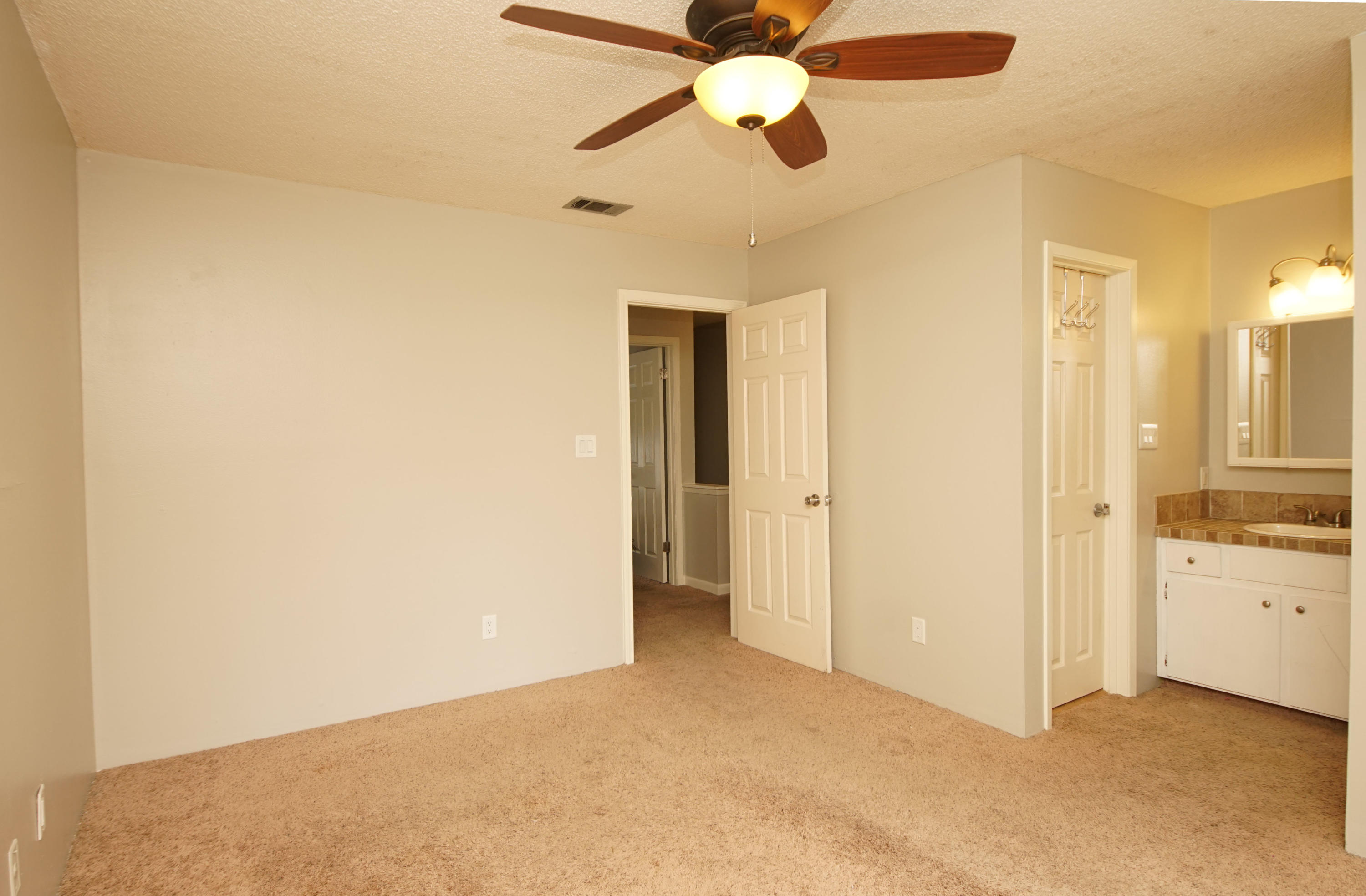 YORKTOWN AT WILLOW BEND - Residential