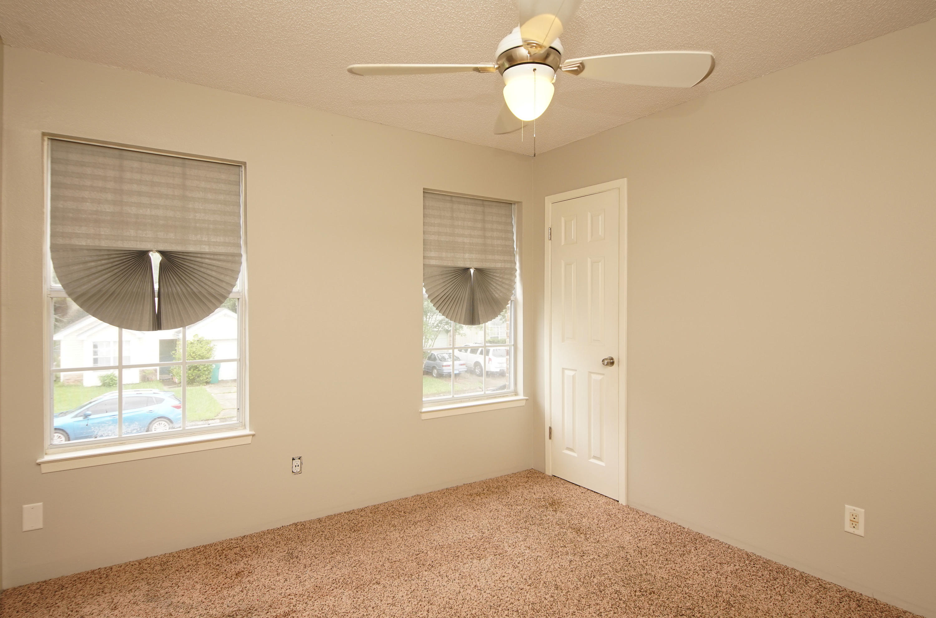 YORKTOWN AT WILLOW BEND - Residential