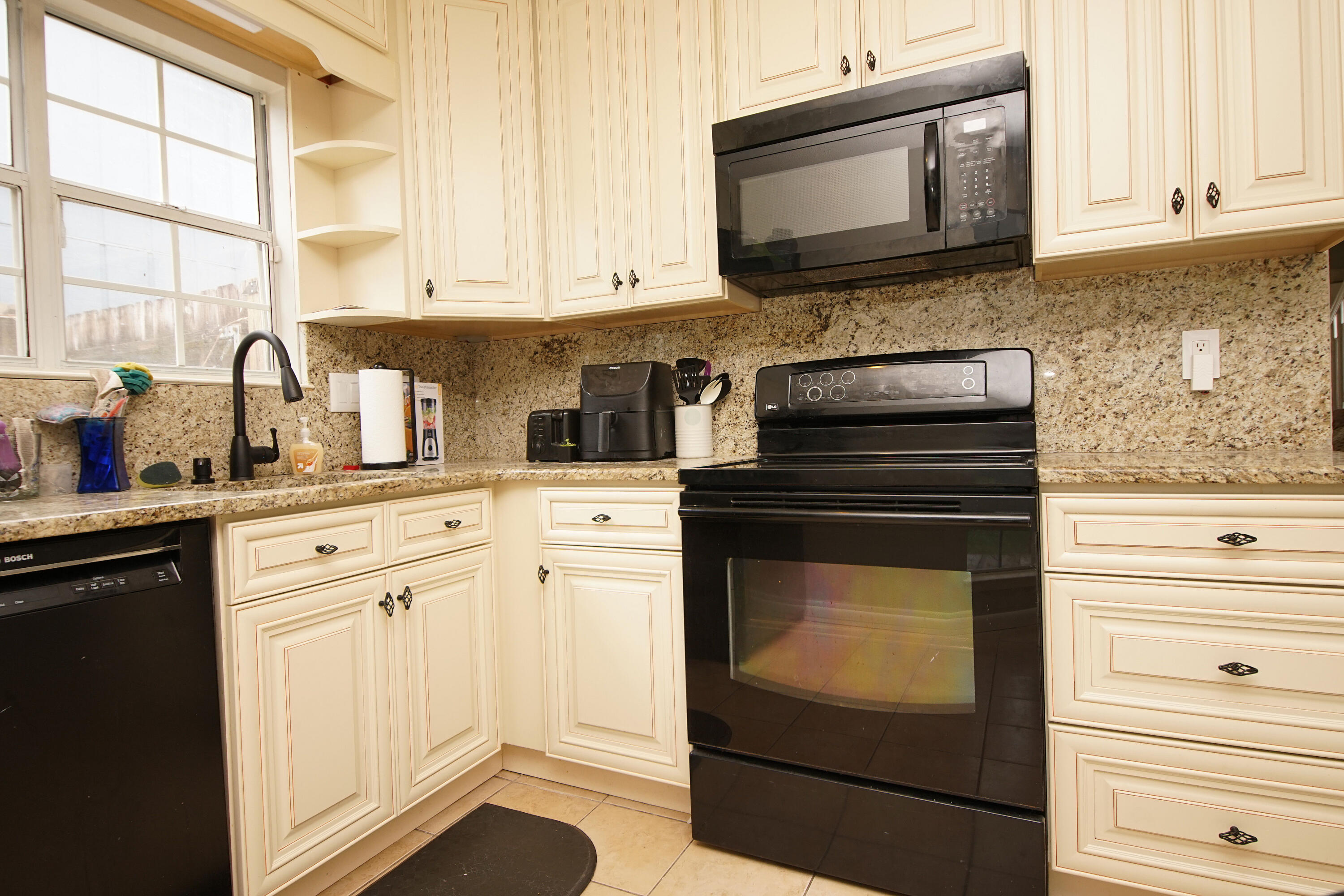 YORKTOWN AT WILLOW BEND - Residential