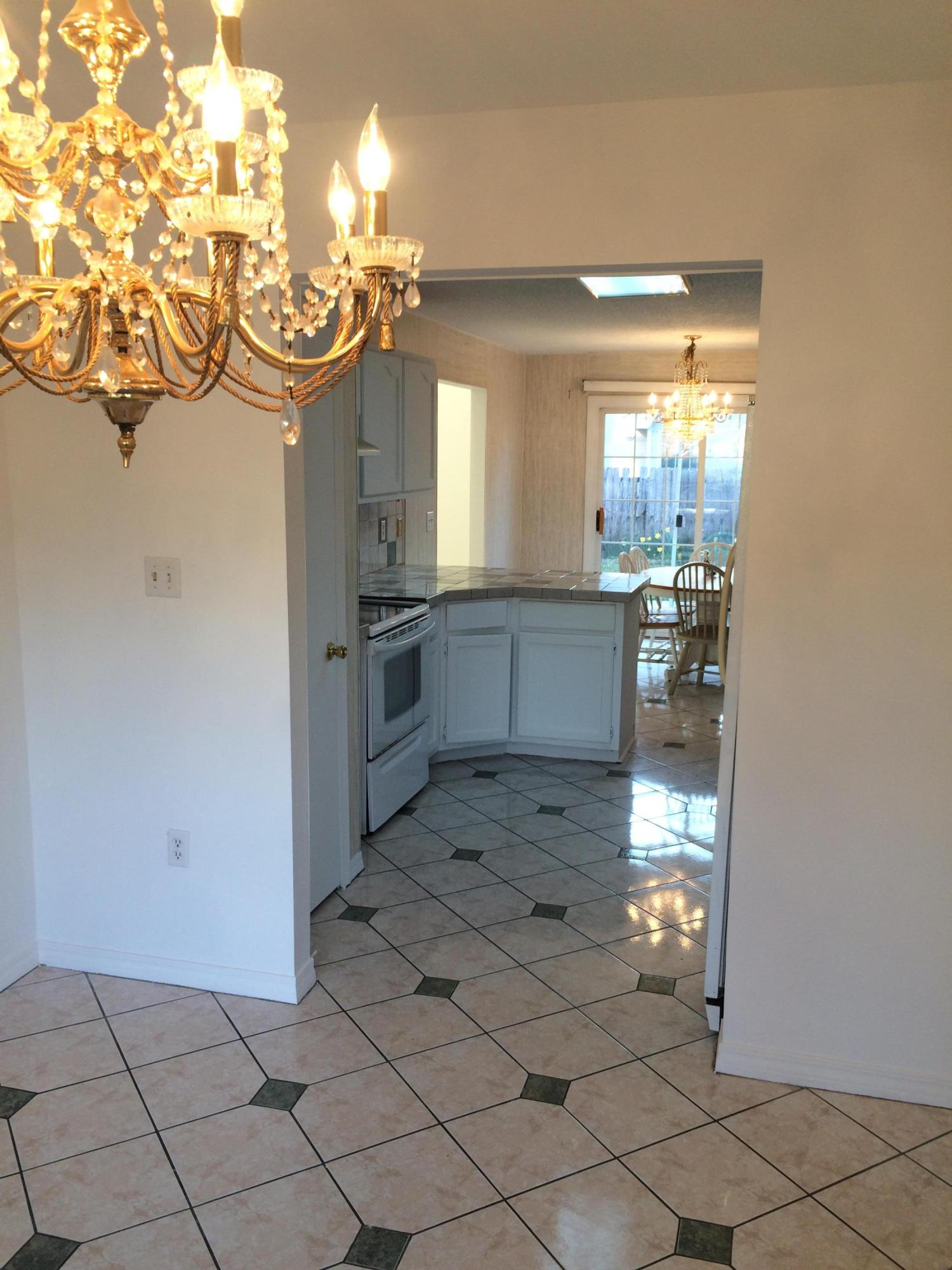 VILLAGE WEST - Residential