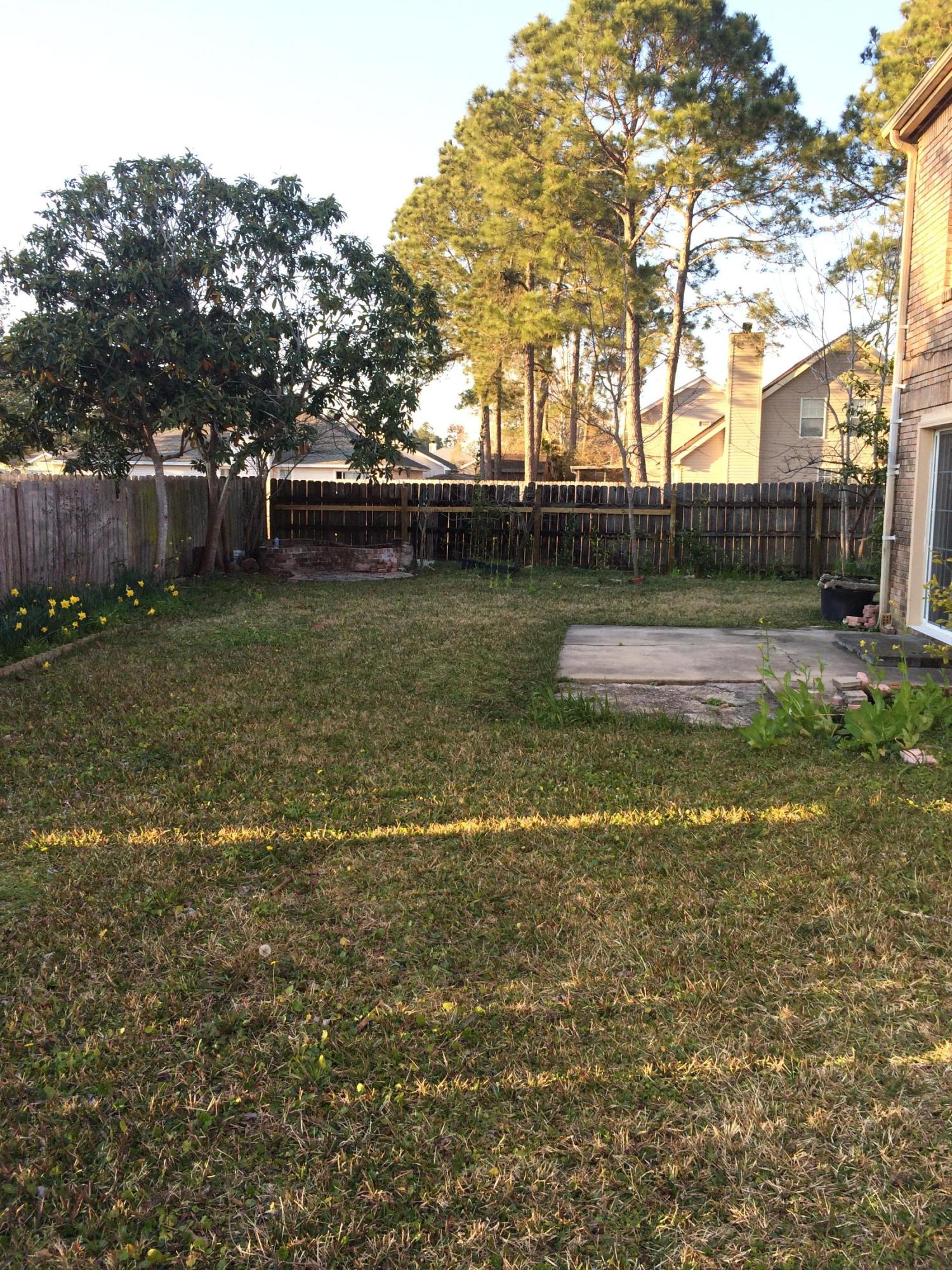 VILLAGE WEST - Residential