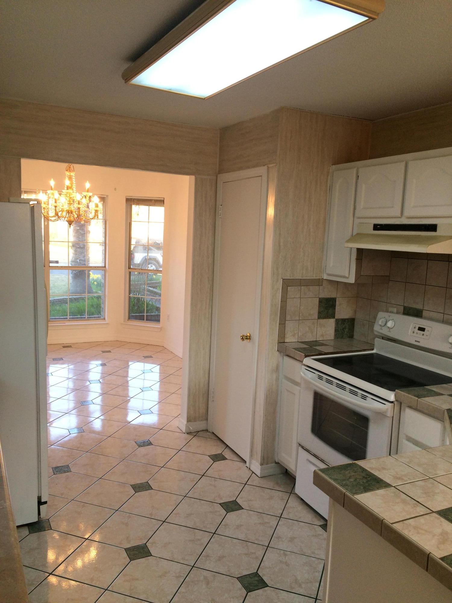 VILLAGE WEST - Residential