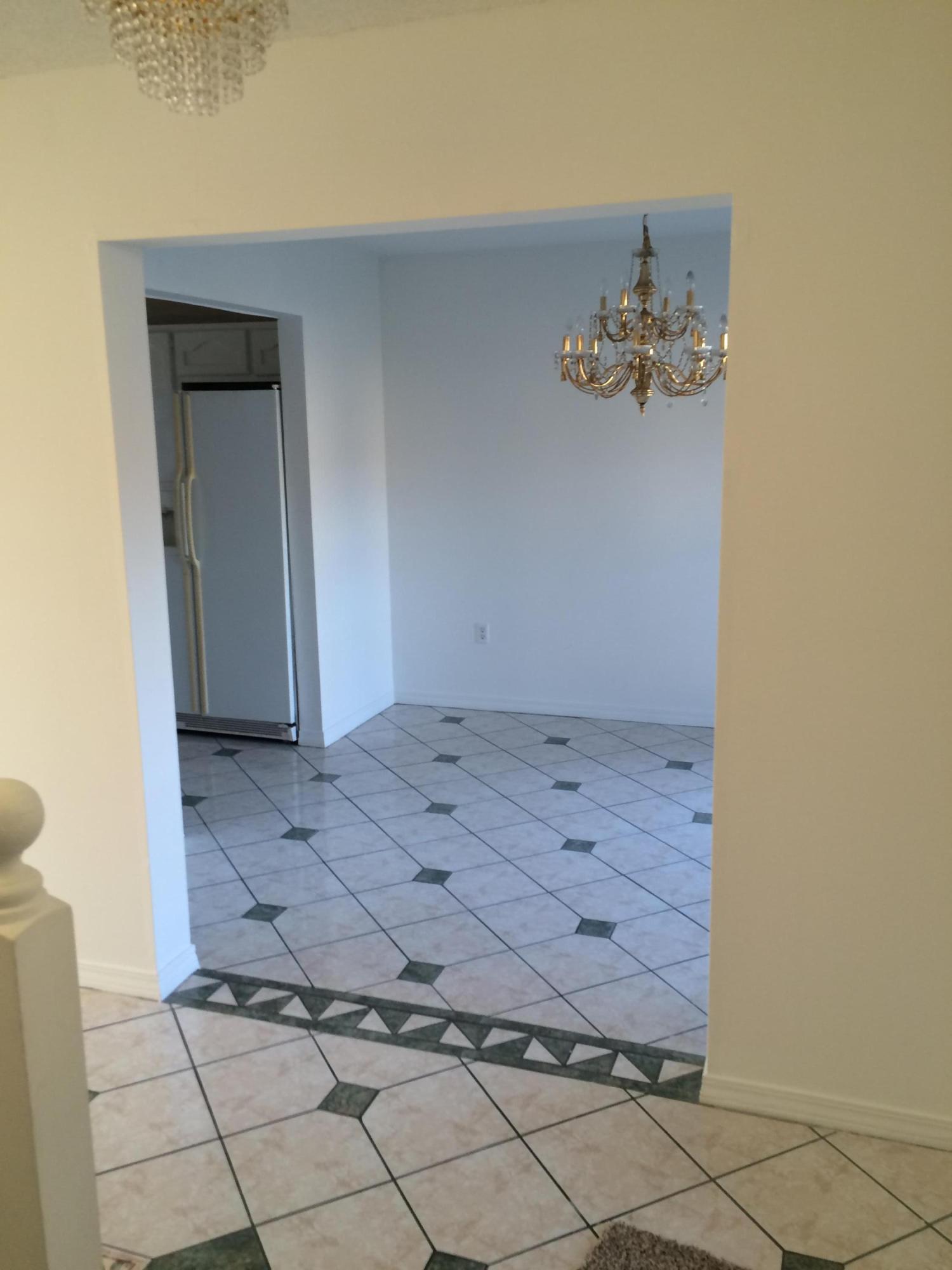 VILLAGE WEST - Residential