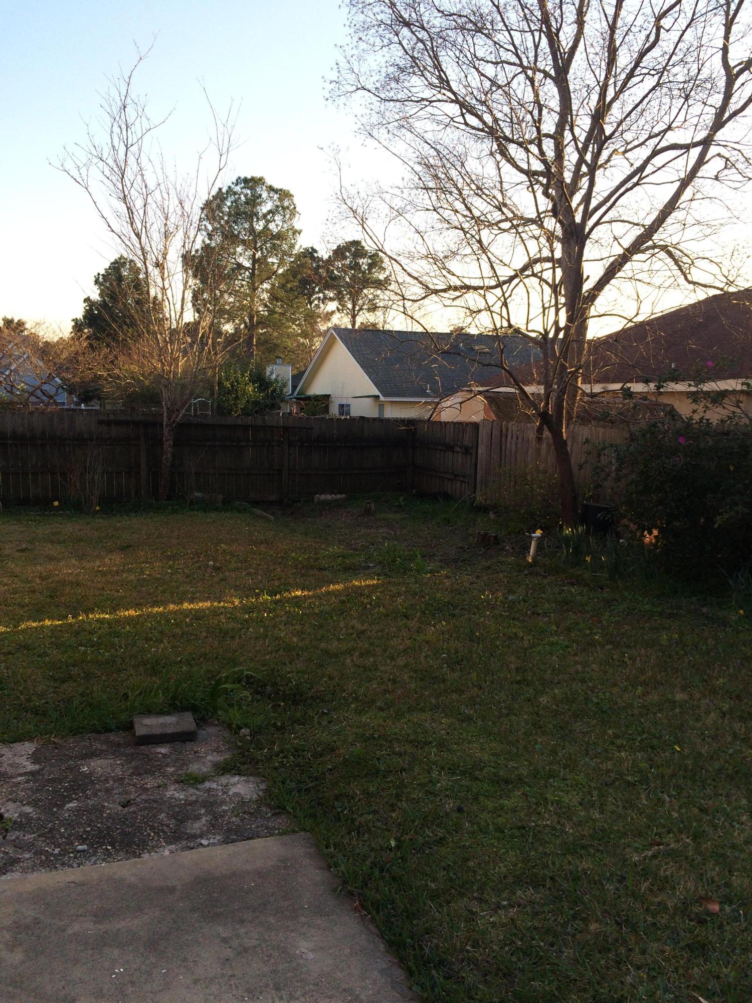 VILLAGE WEST - Residential