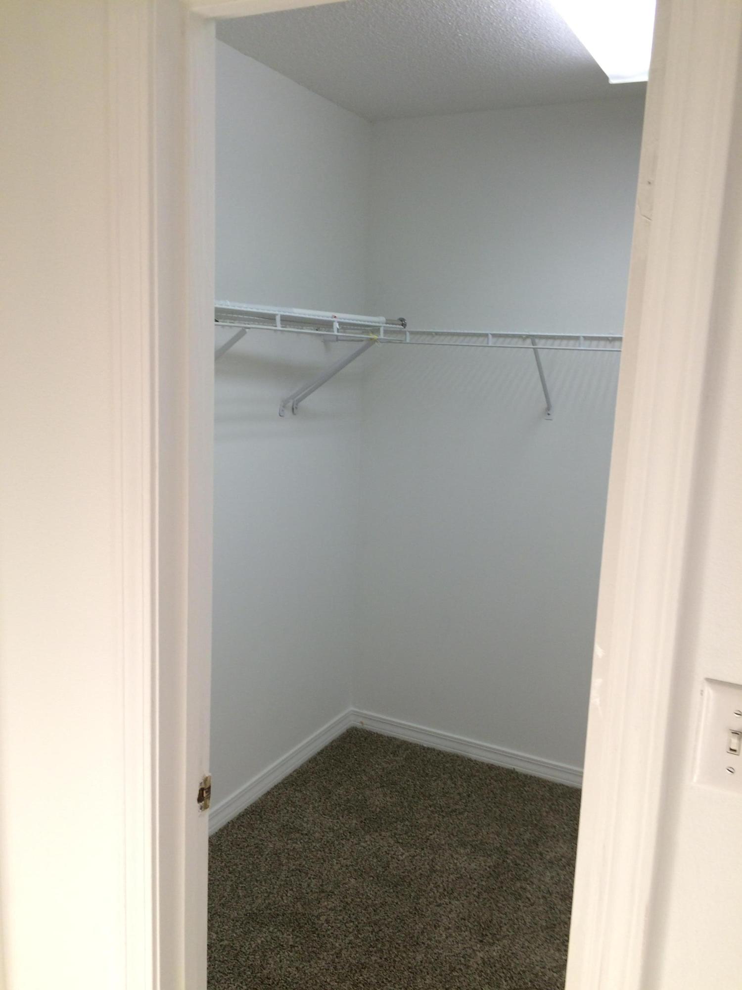 VILLAGE WEST - Residential