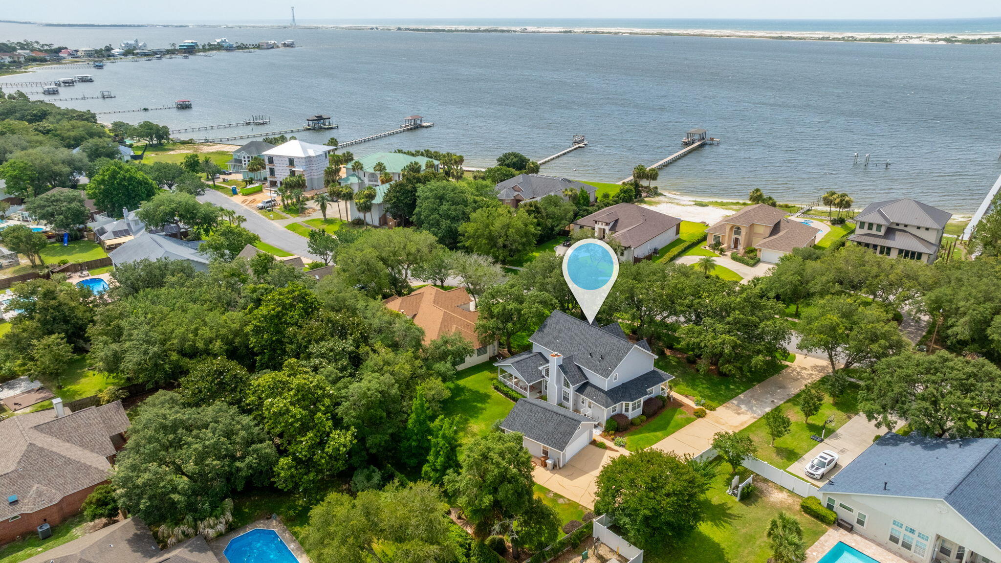 PRITCHARD POINT - Residential