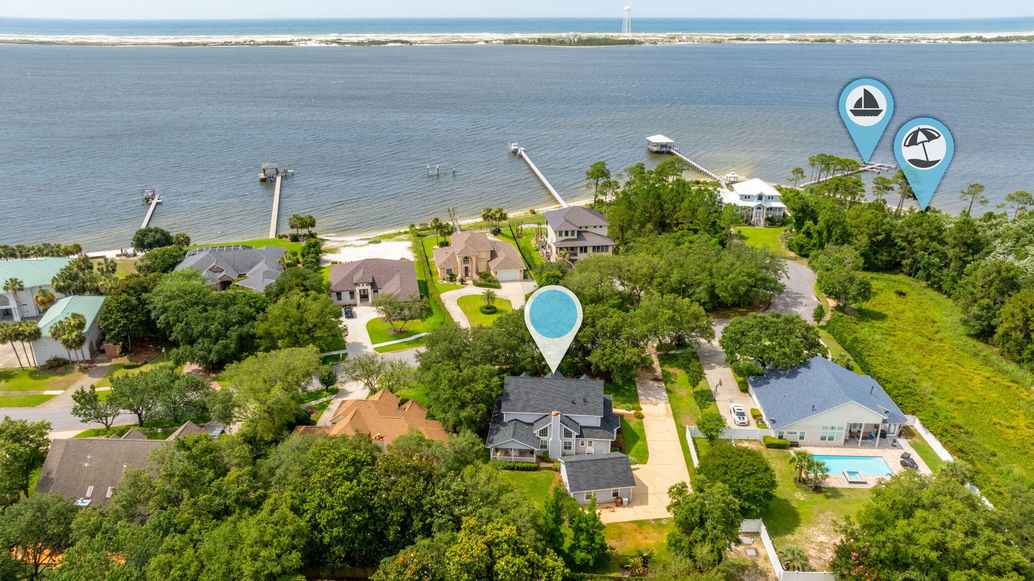 PRITCHARD POINT - Residential