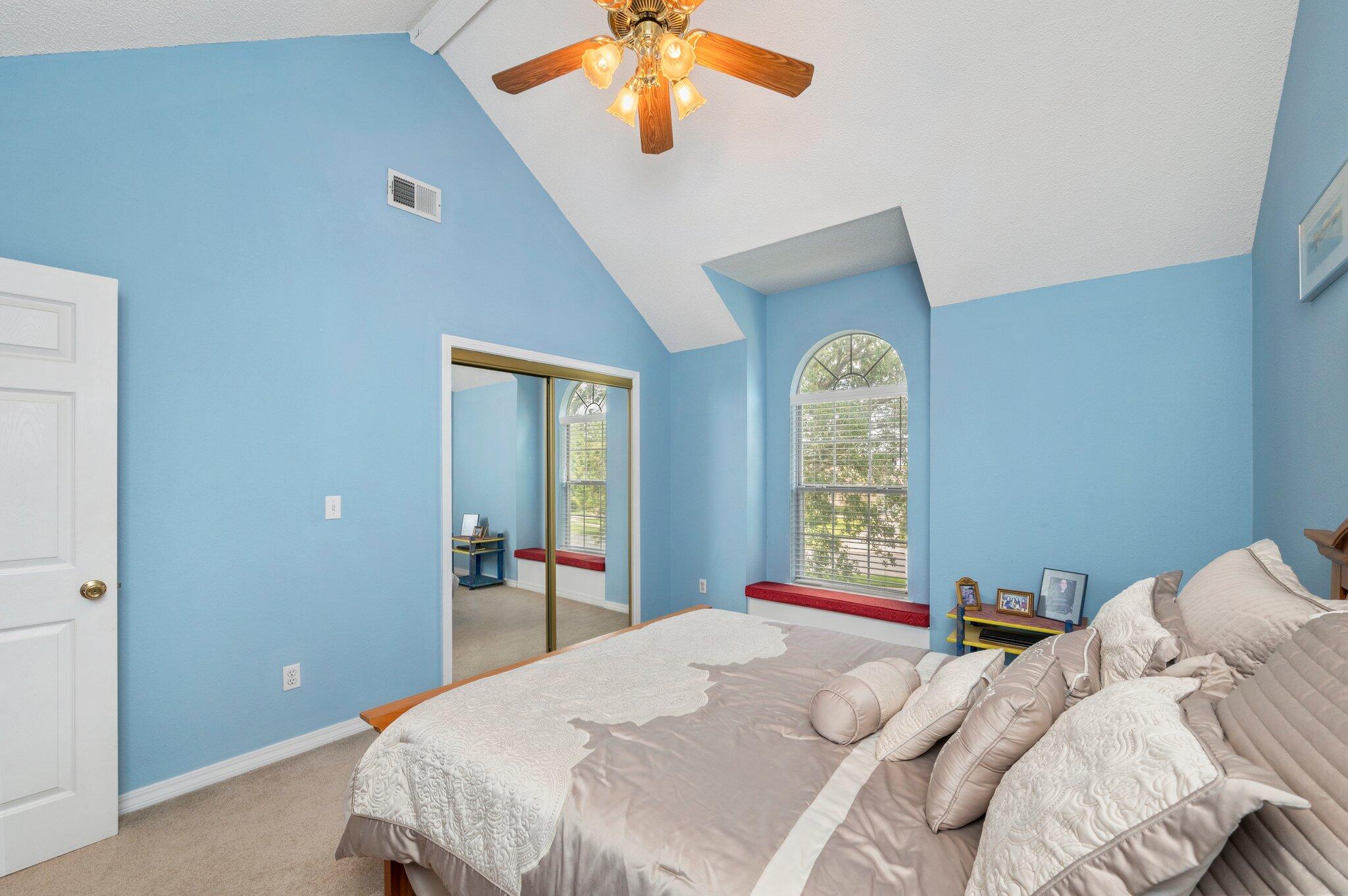 PRITCHARD POINT - Residential