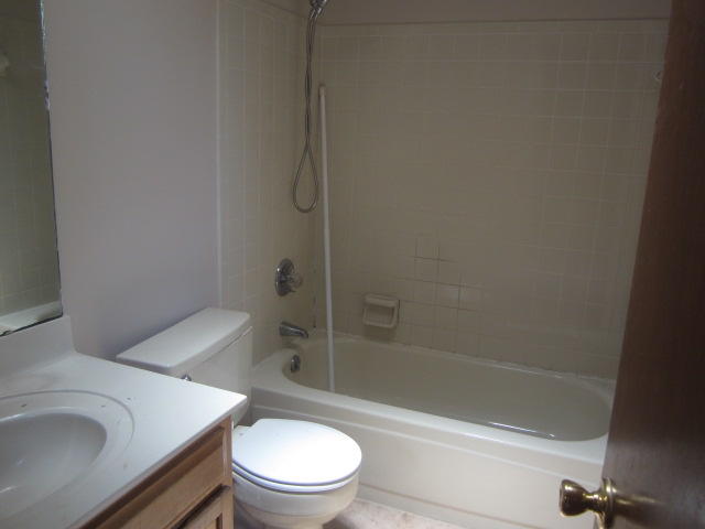 PORT DIXIE - Residential Lease