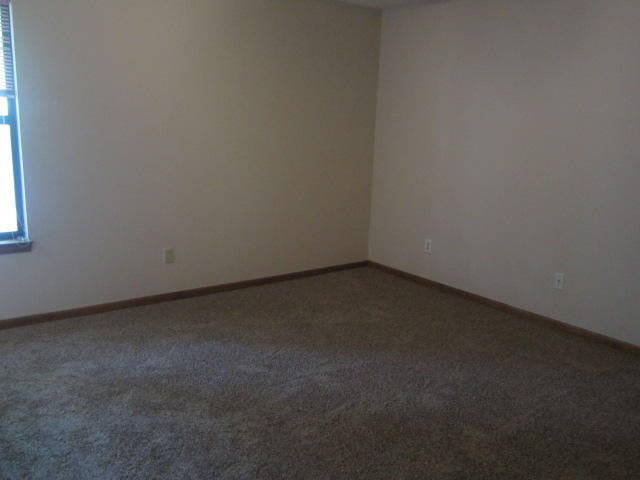 PORT DIXIE - Residential Lease