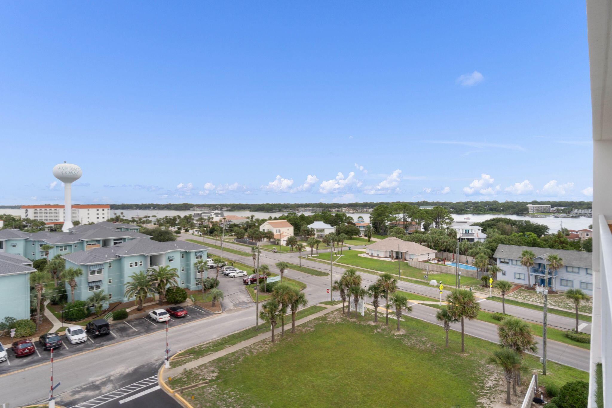 Seacrest Condominiums - Residential