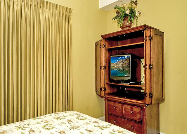 EMERALD ISLE - Residential