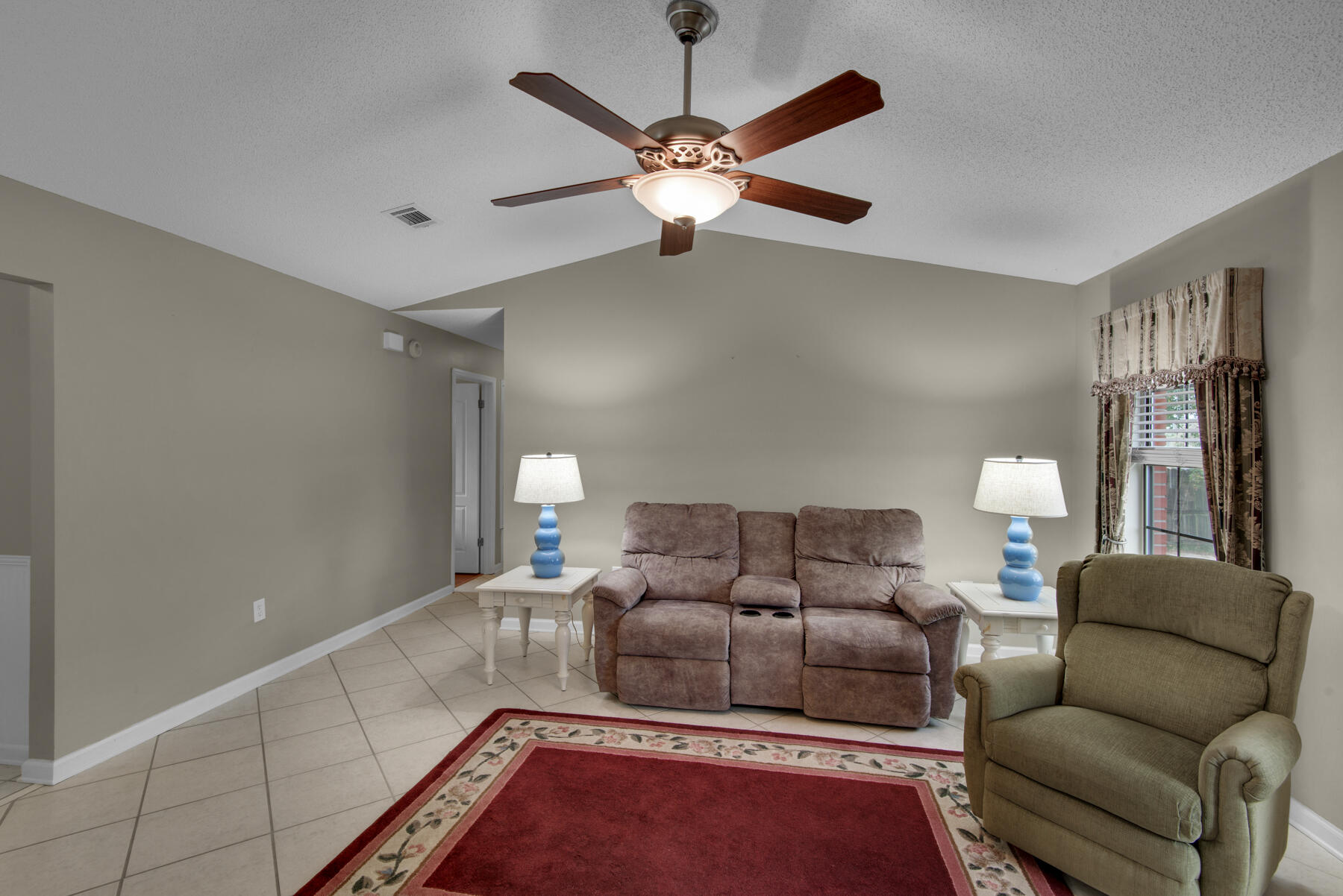 CRESTVIEW - Residential