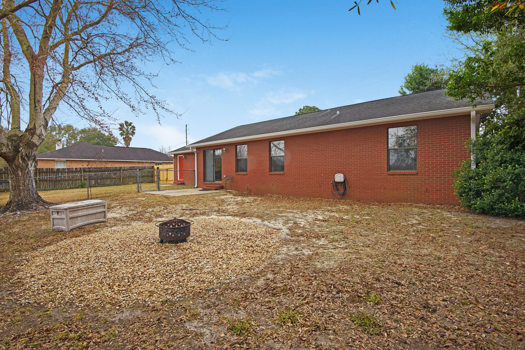 CRESTVIEW - Residential