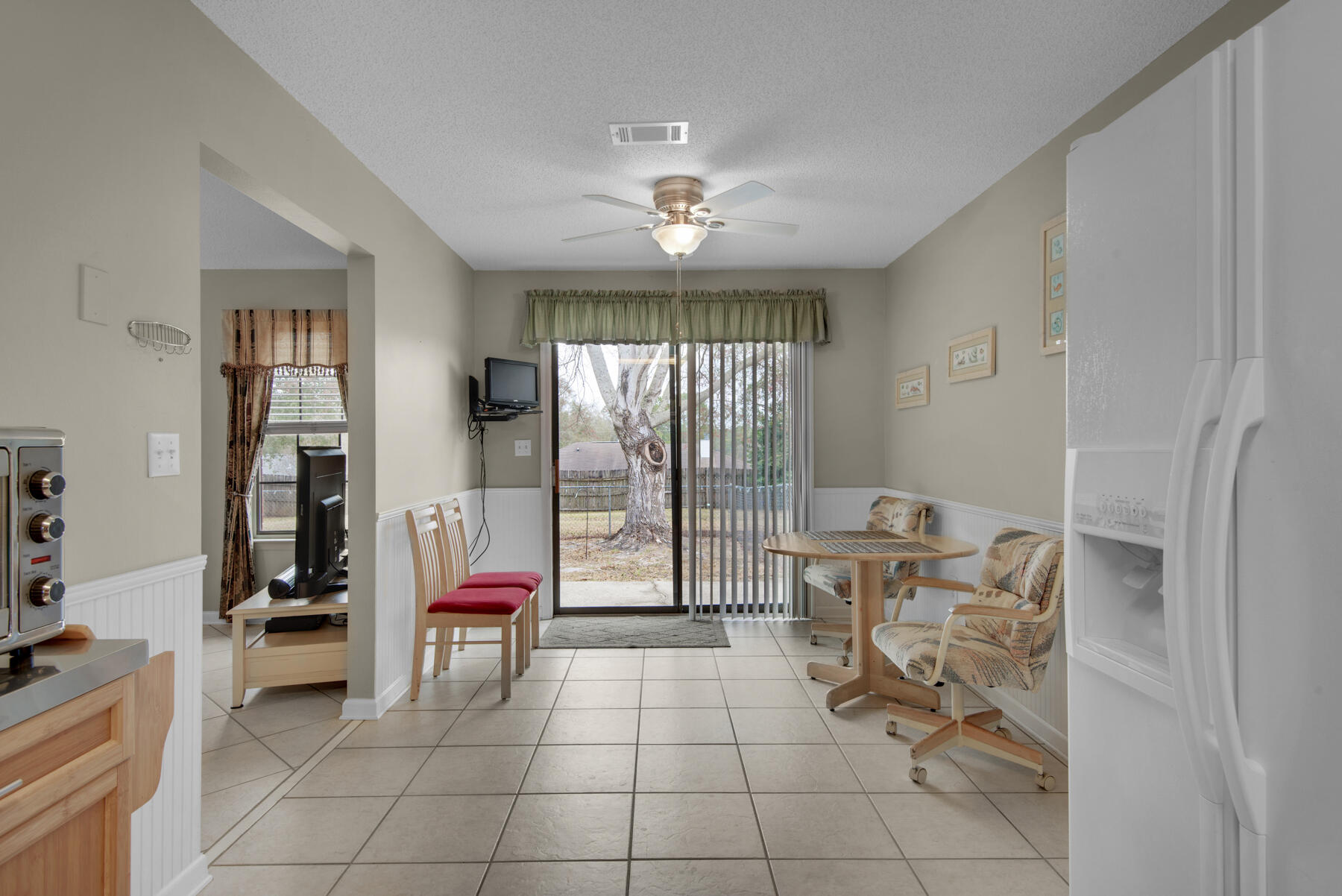 CRESTVIEW - Residential