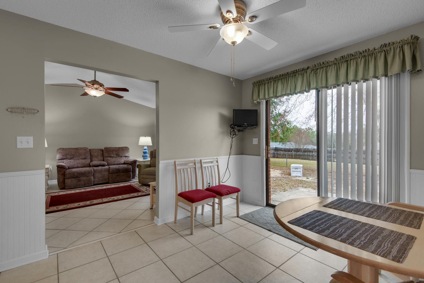 CRESTVIEW - Residential