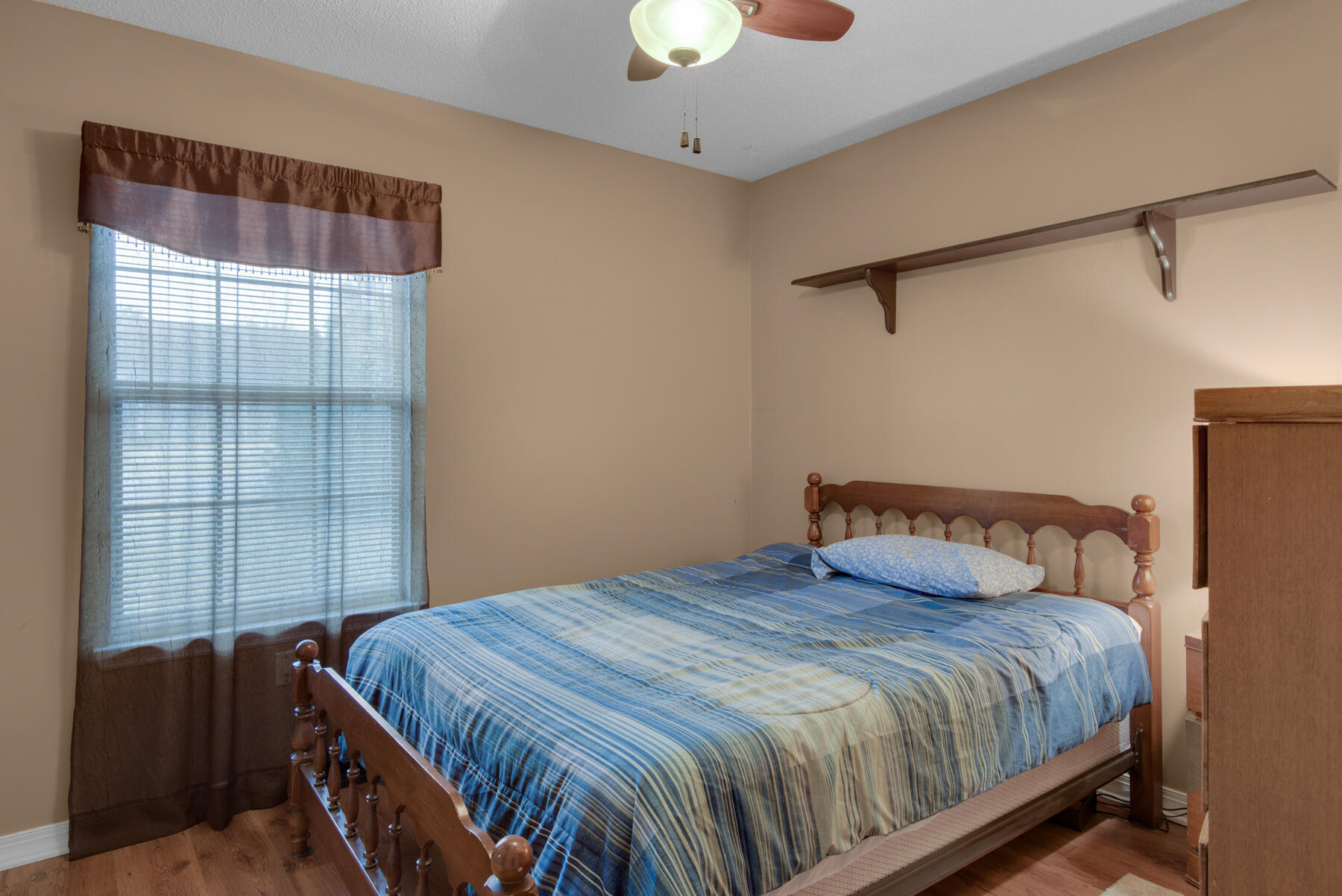 CRESTVIEW - Residential