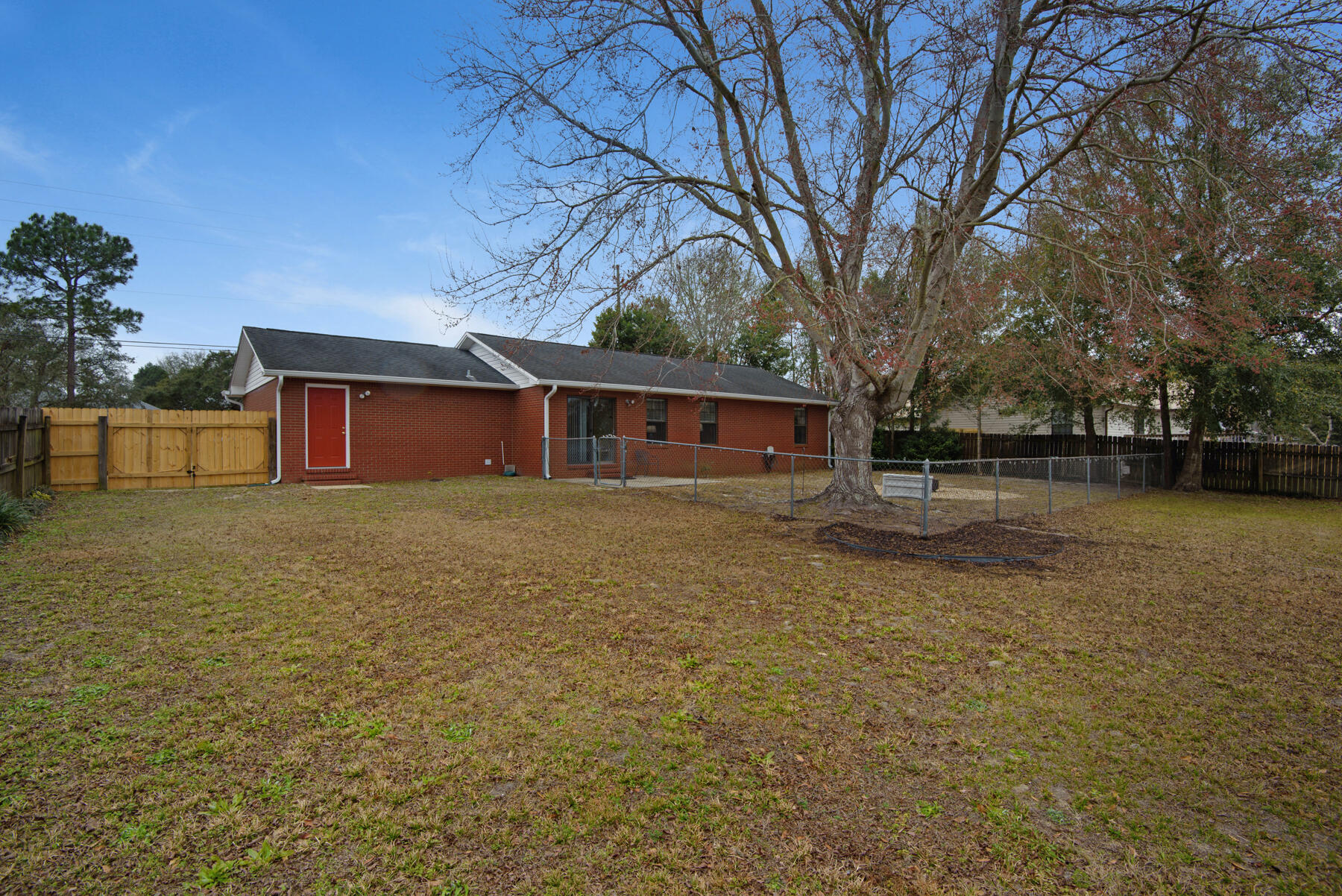 CRESTVIEW - Residential