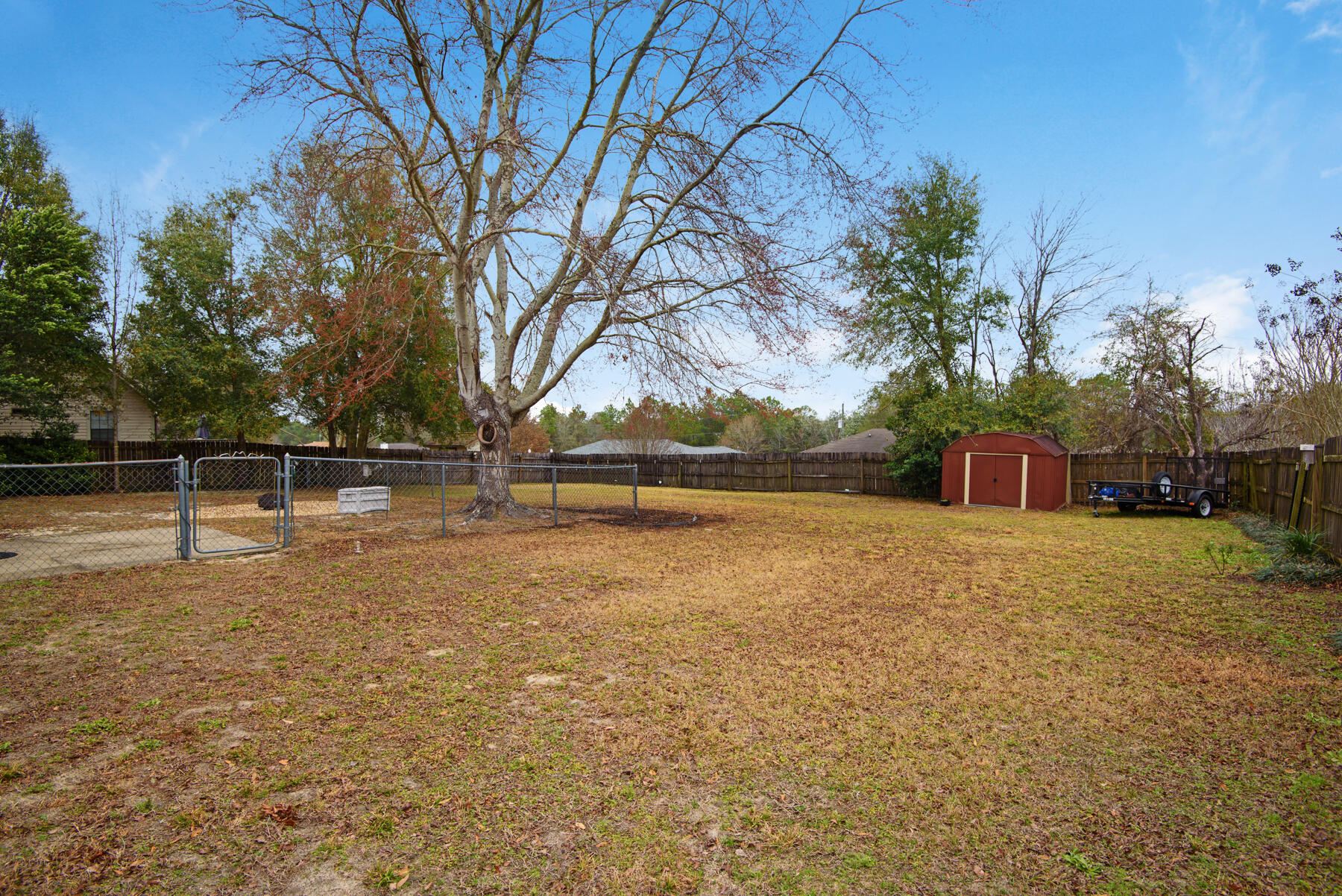 CRESTVIEW - Residential