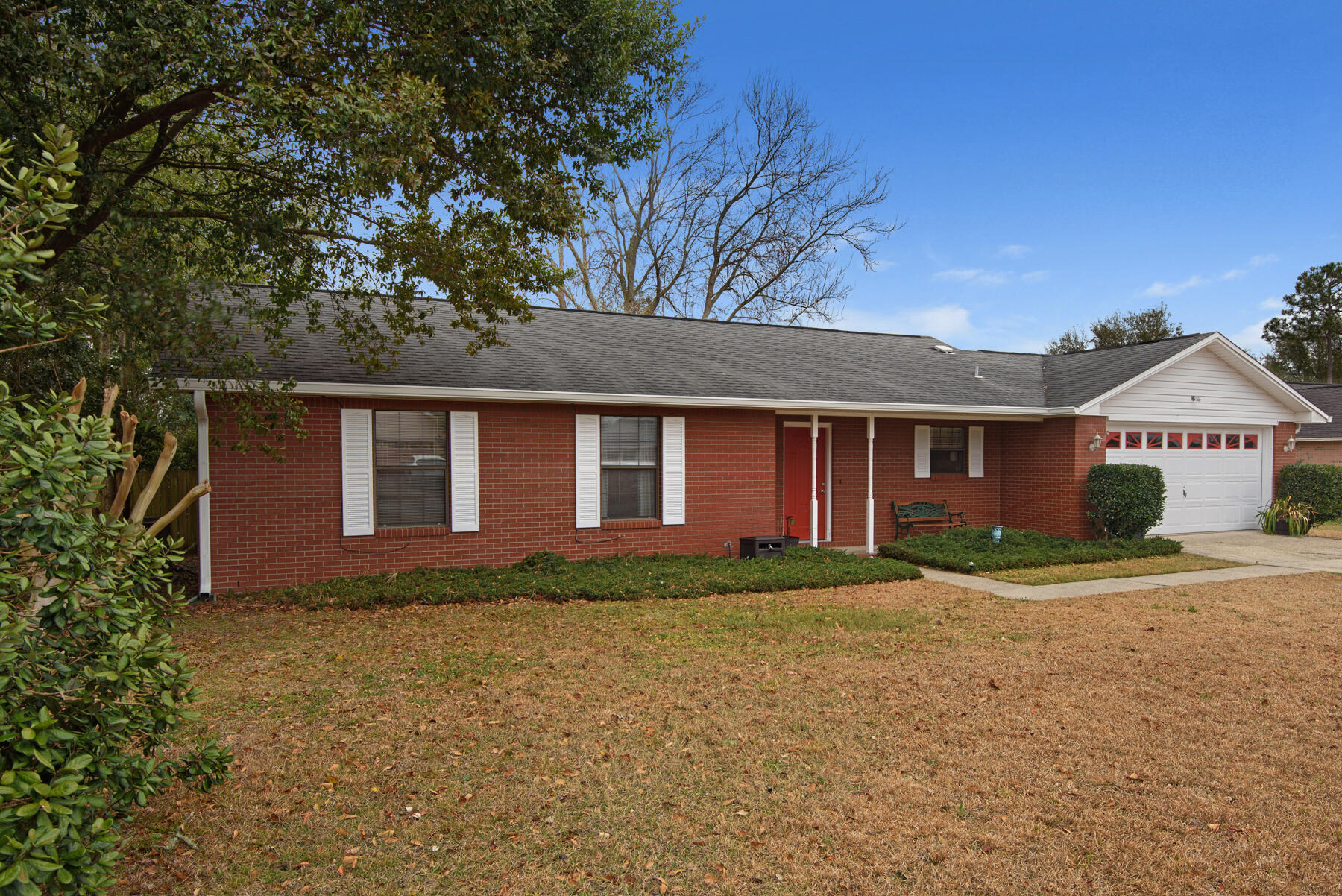 CRESTVIEW - Residential