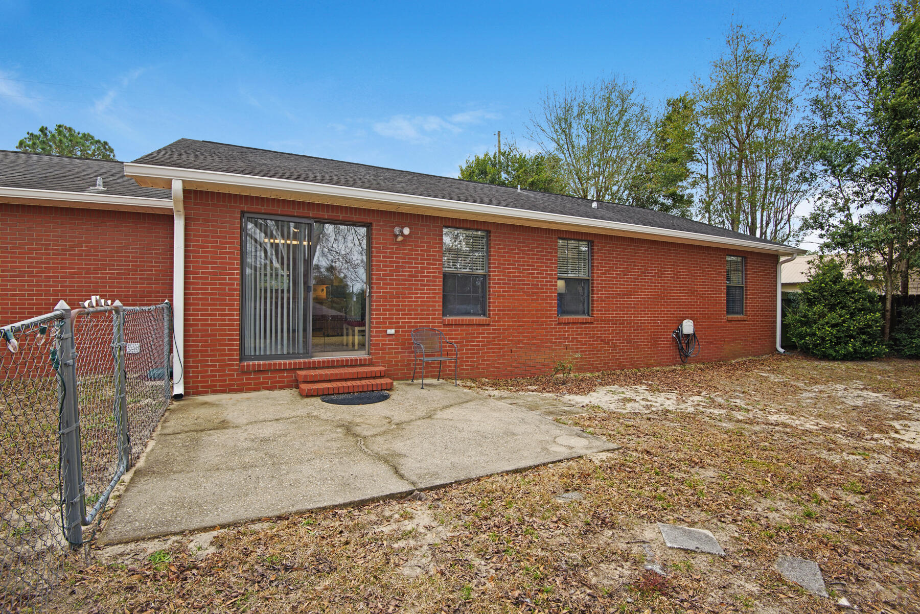 CRESTVIEW - Residential