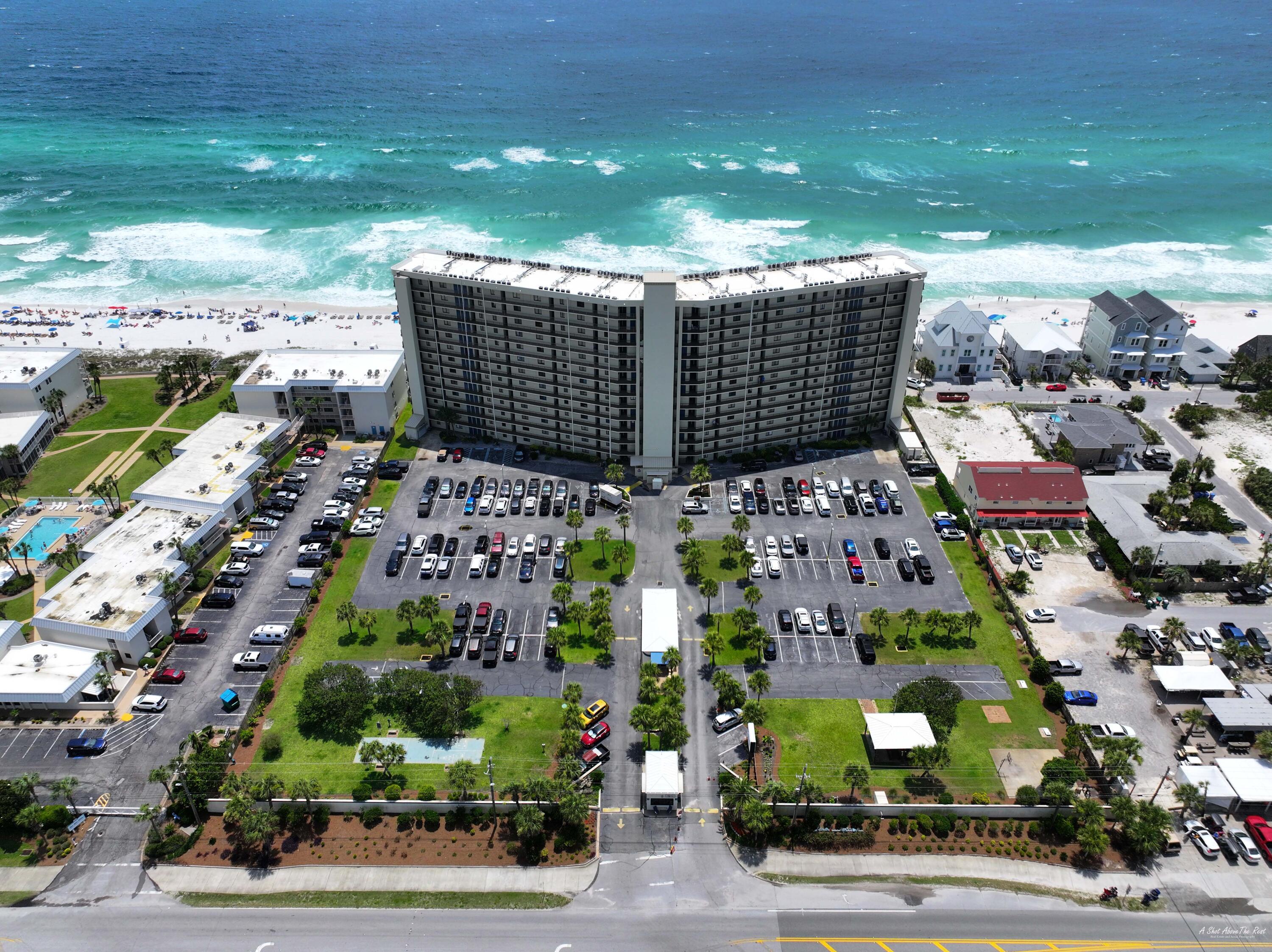 The Commodore - Residential