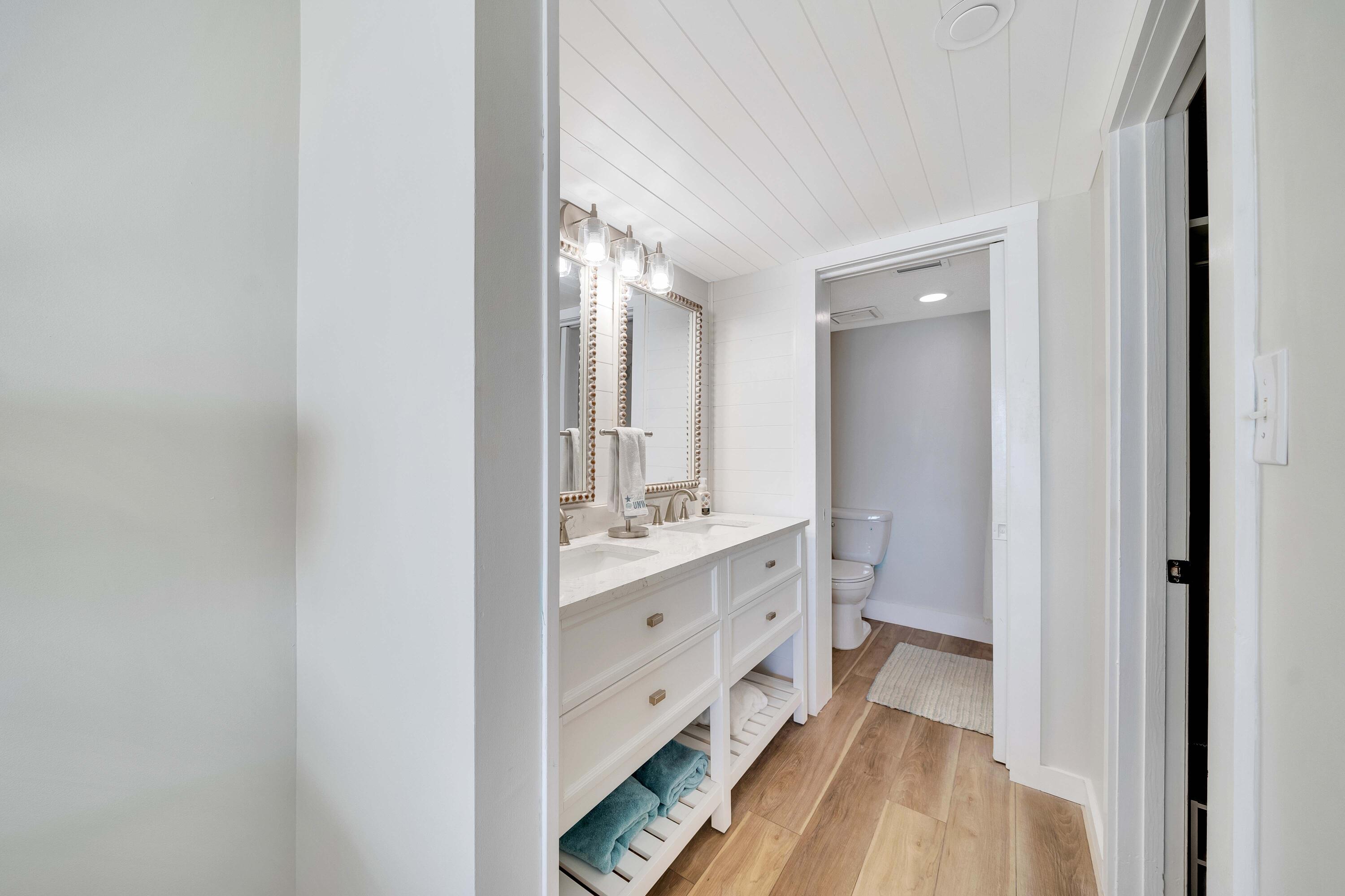 The Commodore - Residential