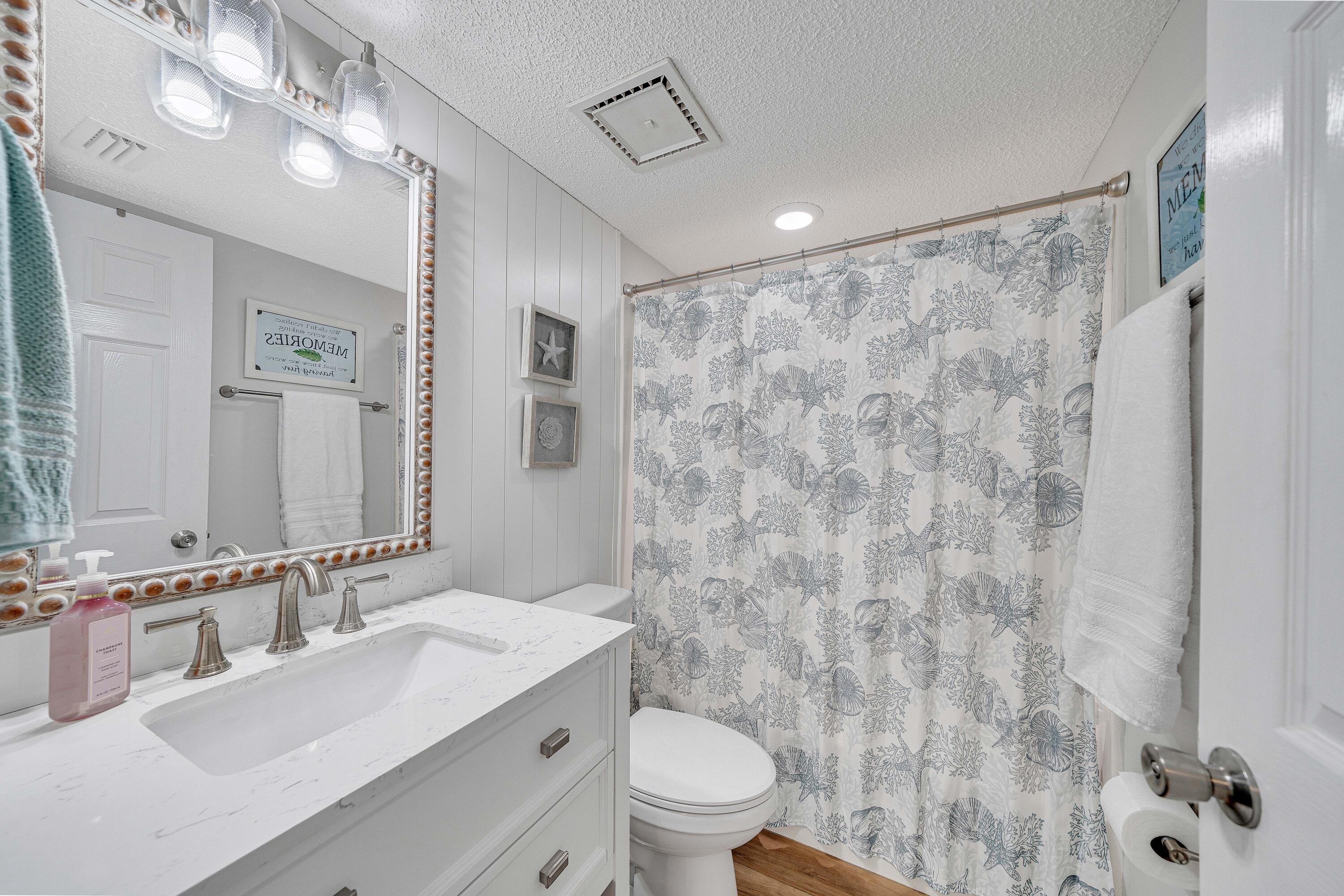 The Commodore - Residential