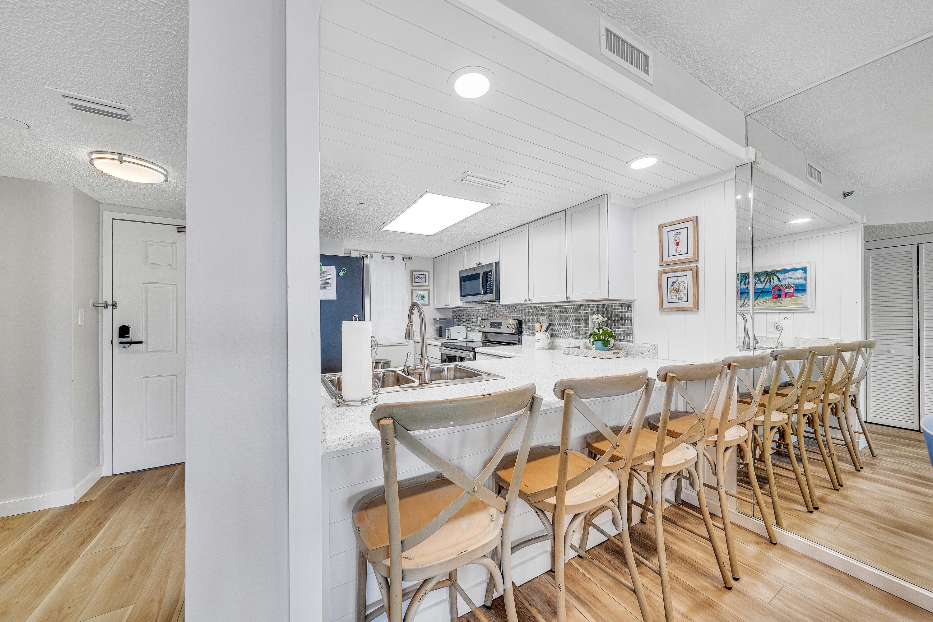 The Commodore - Residential