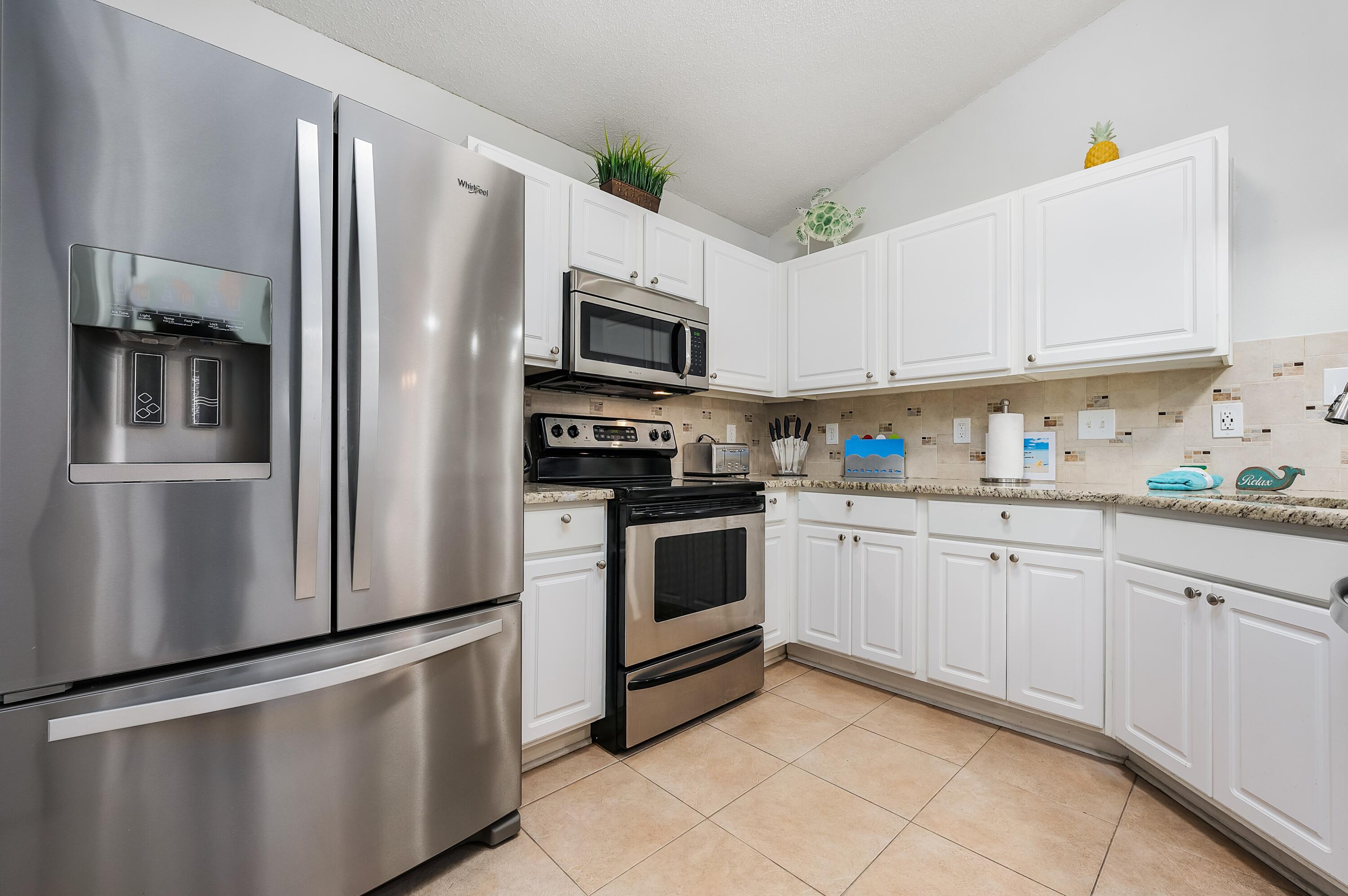 PARADISE RETREAT - Residential