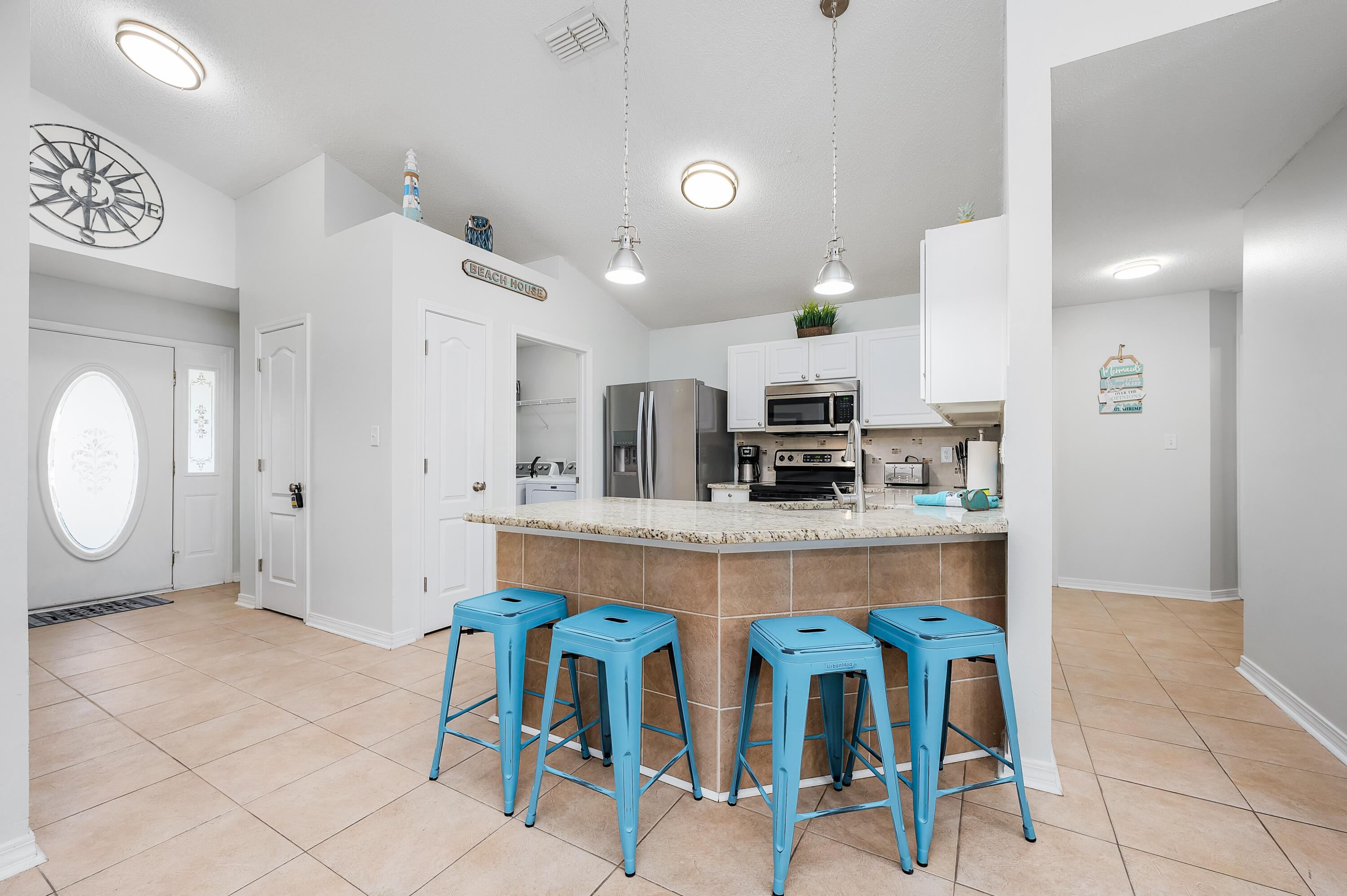 PARADISE RETREAT - Residential