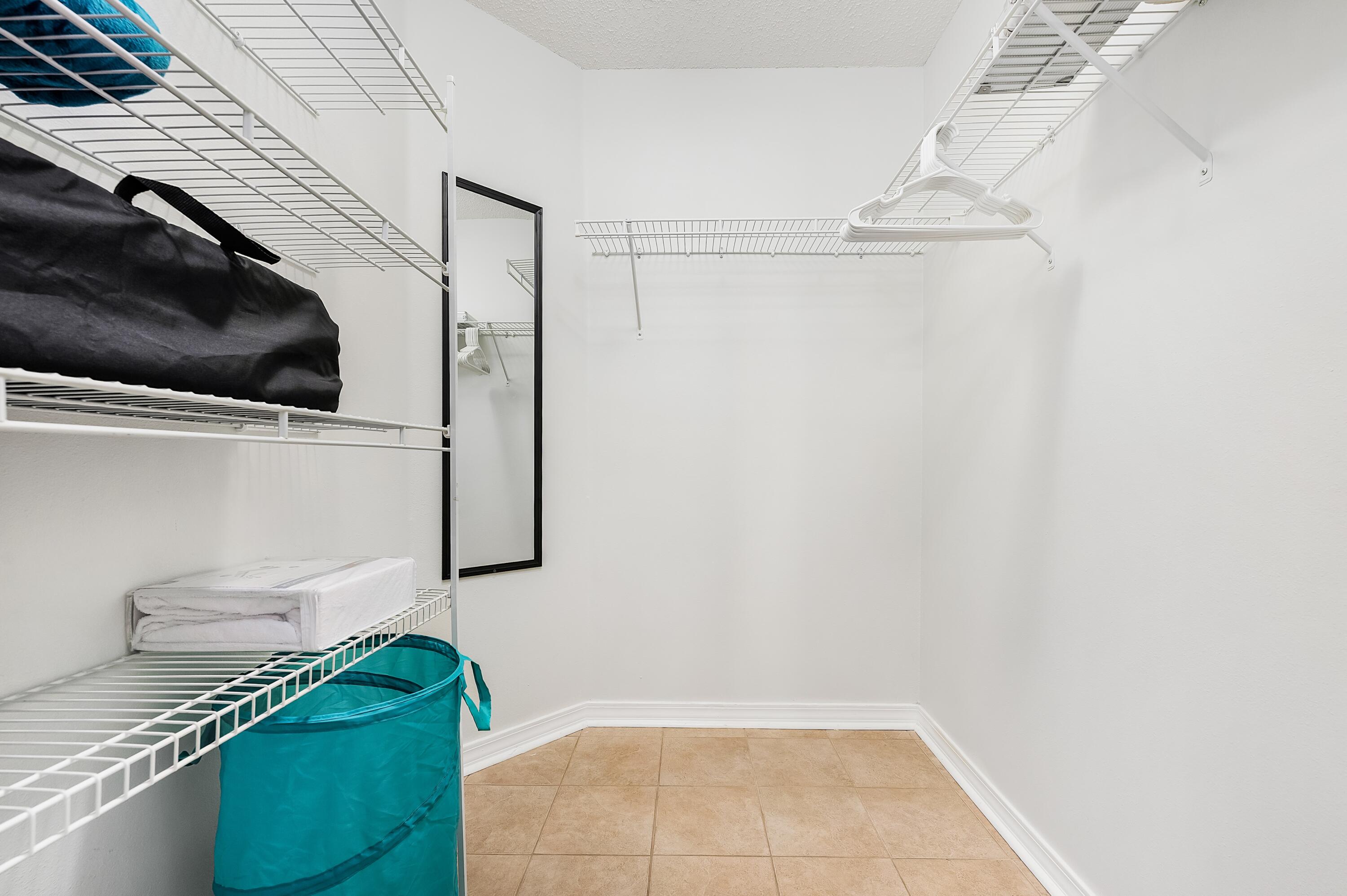 PARADISE RETREAT - Residential