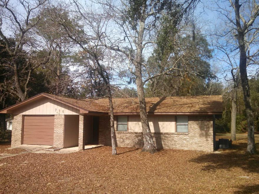 AVAILABLE DECEMBER 7, 2018!! This 3br/2ba home is in a great location close to good schools, shopping, and is between Range Road/EOD school and Eglin AFB. This home is also just a minute down the road from several boat launches and has room on the side to park a boat. Inside you will find a very clean, nice home with window treatments and good closet space. A sliding glass door takes you out back to the open patio and brick grill. A small pet may be considered with a $400 non-refundable pet fee. No indoor smoking allowed.