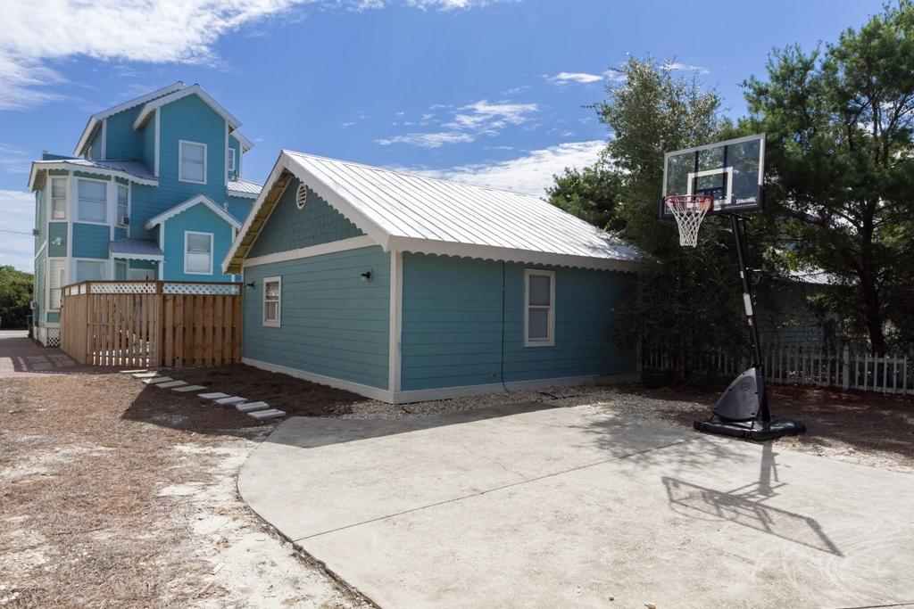 CRYSTAL BEACH - Residential