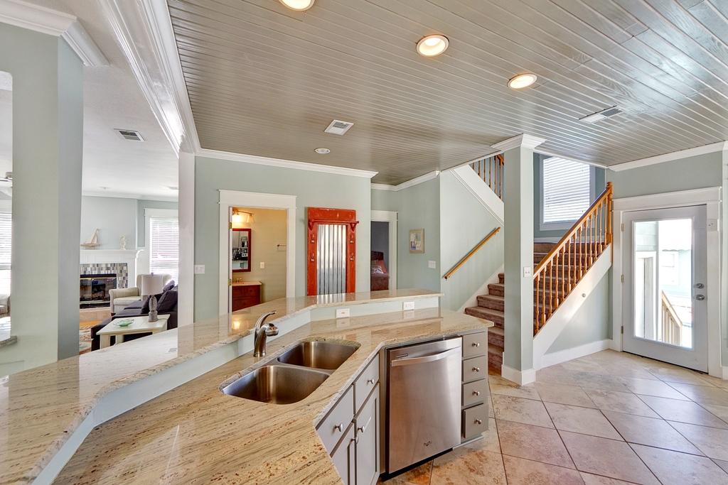 CRYSTAL BEACH - Residential