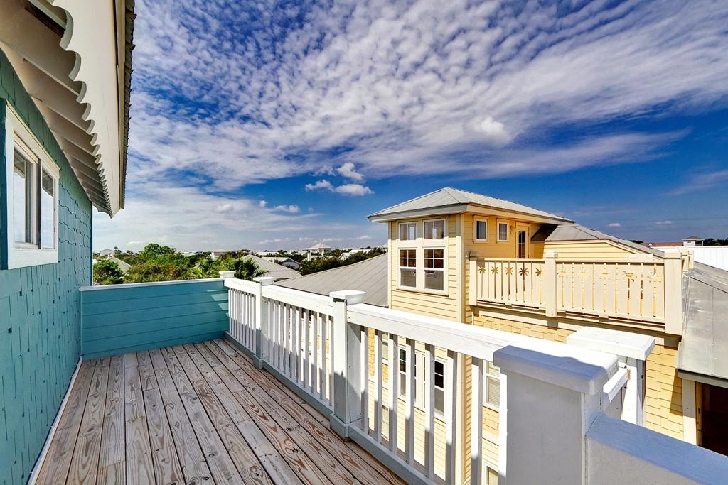 CRYSTAL BEACH - Residential