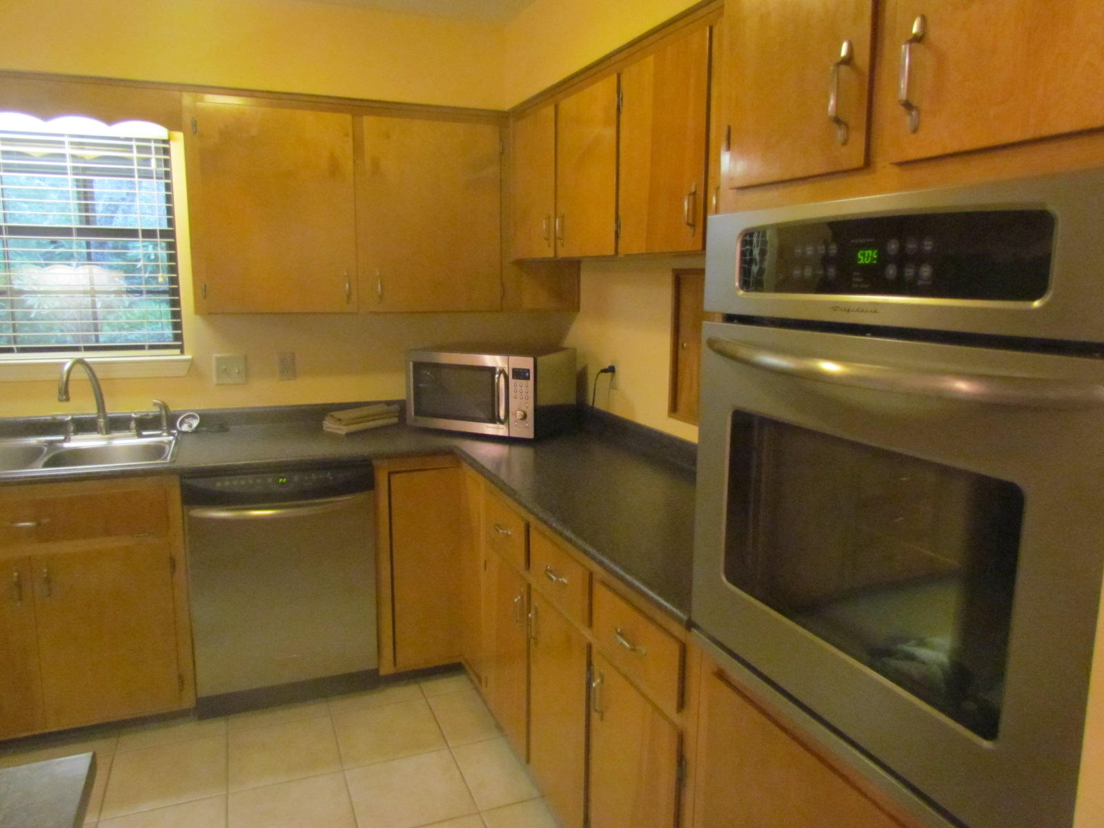 WHISPERWOOD ESTATES - Residential Lease