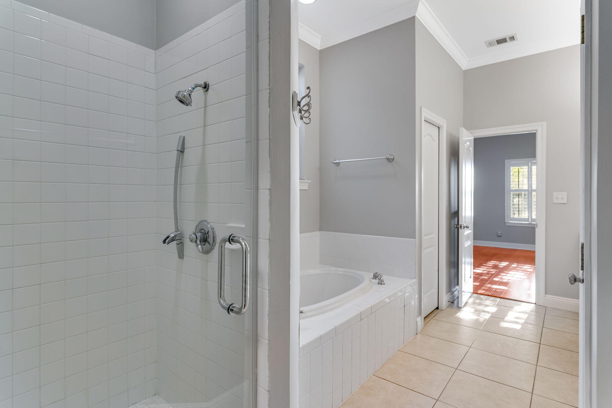 EMERALD BAY PH 1A - Residential Lease