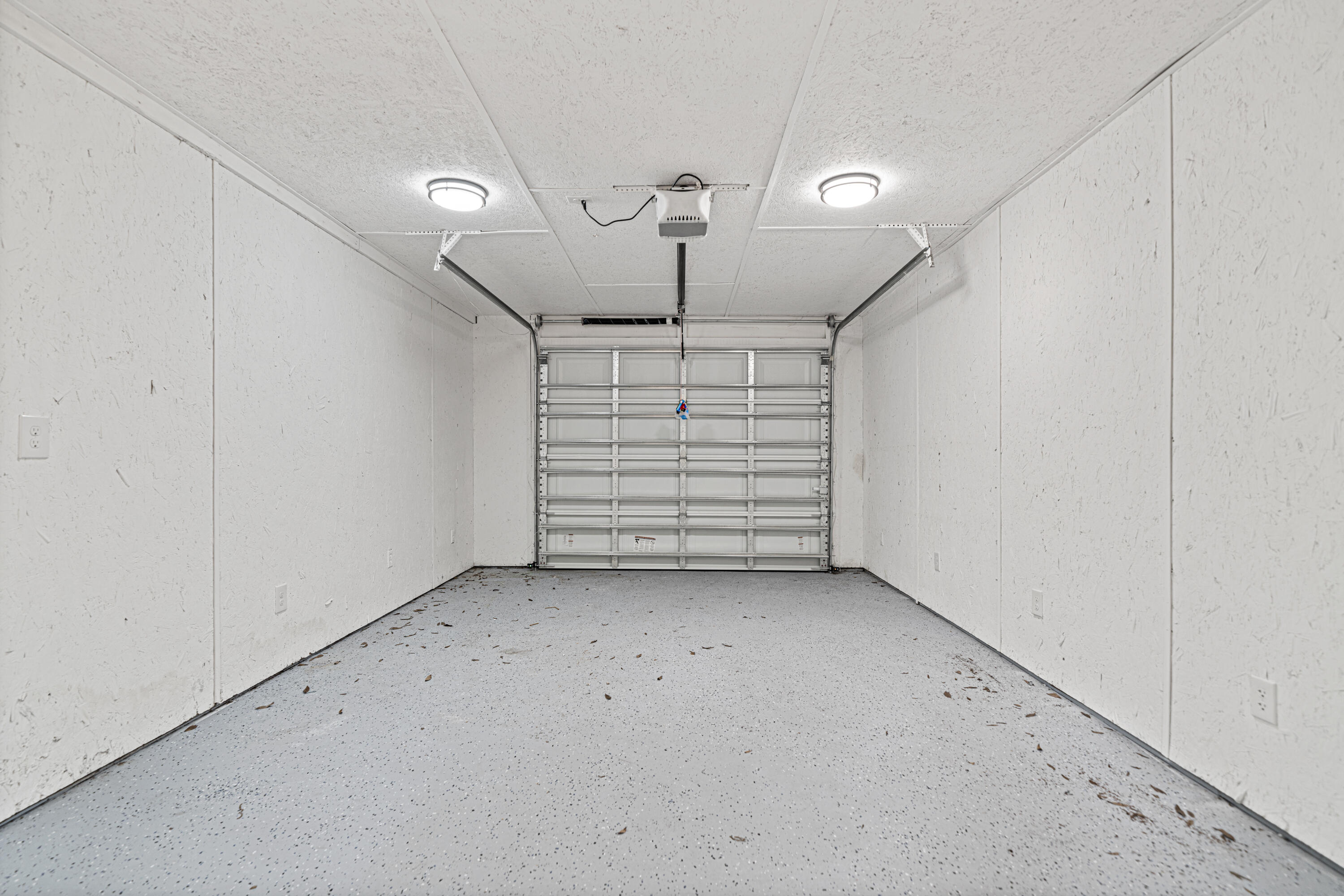 CREEKSIDE ESTATES - Residential