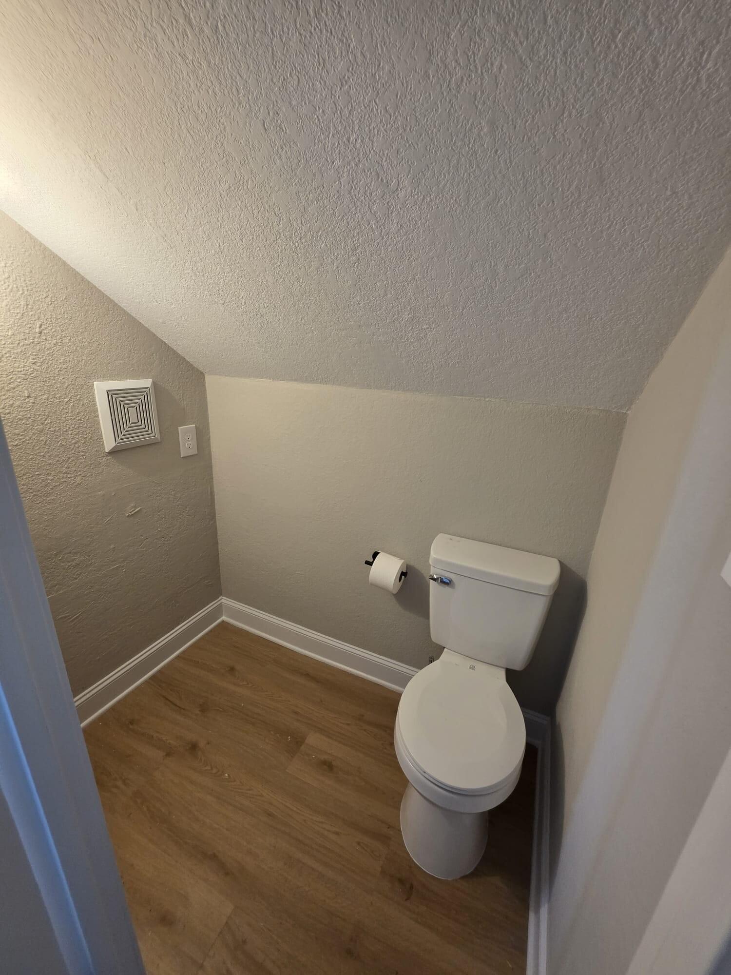 CREEKSIDE ESTATES - Residential