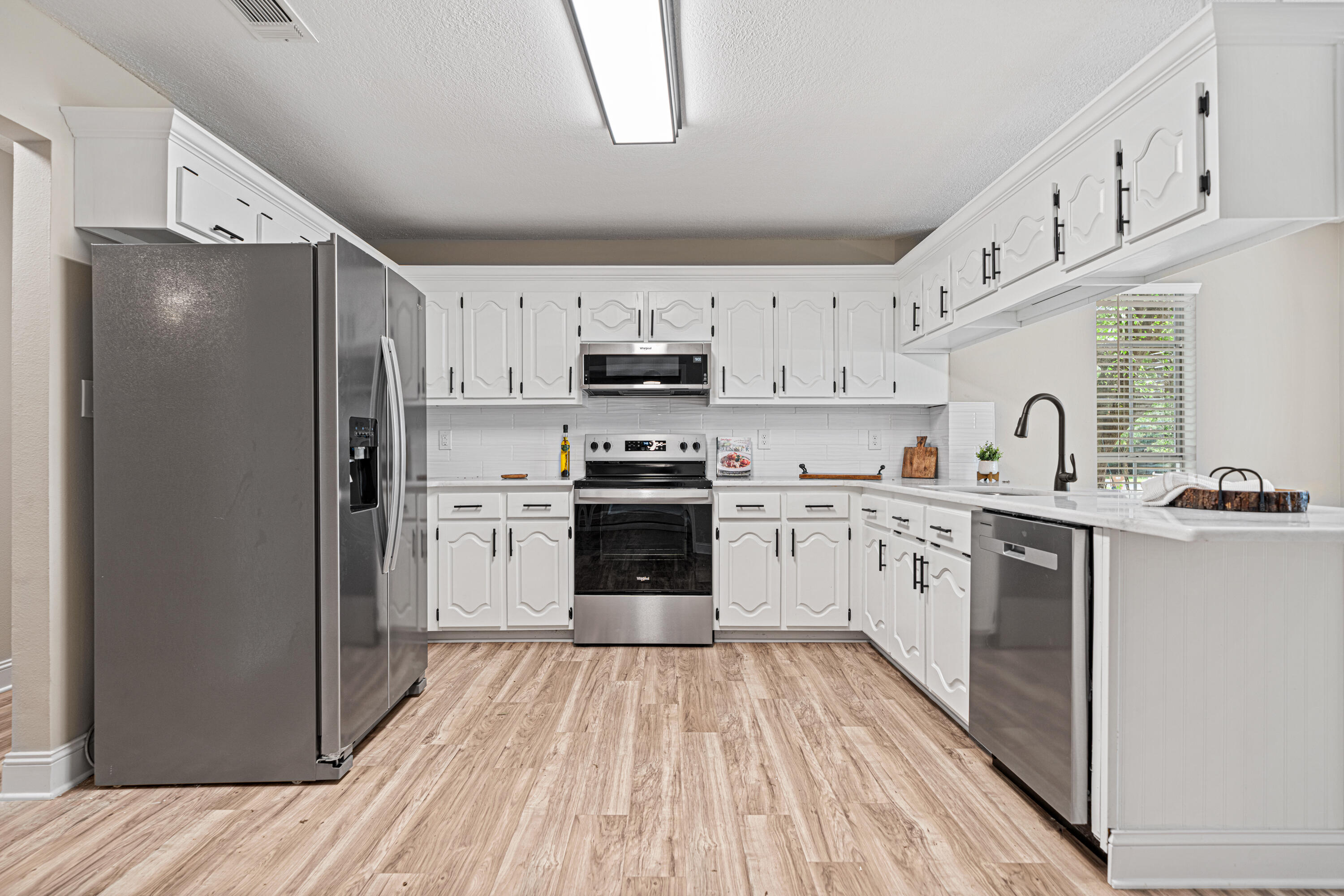 CREEKSIDE ESTATES - Residential